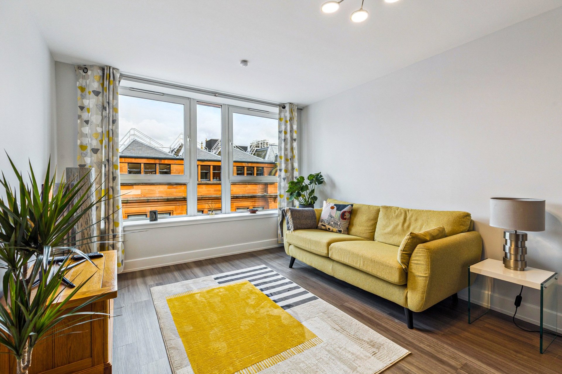 Flat 8/2 McIntyre & Hogg, 120 Ingram Street, Merchant City, Glasgow City, G1 1EJ - Picture #3