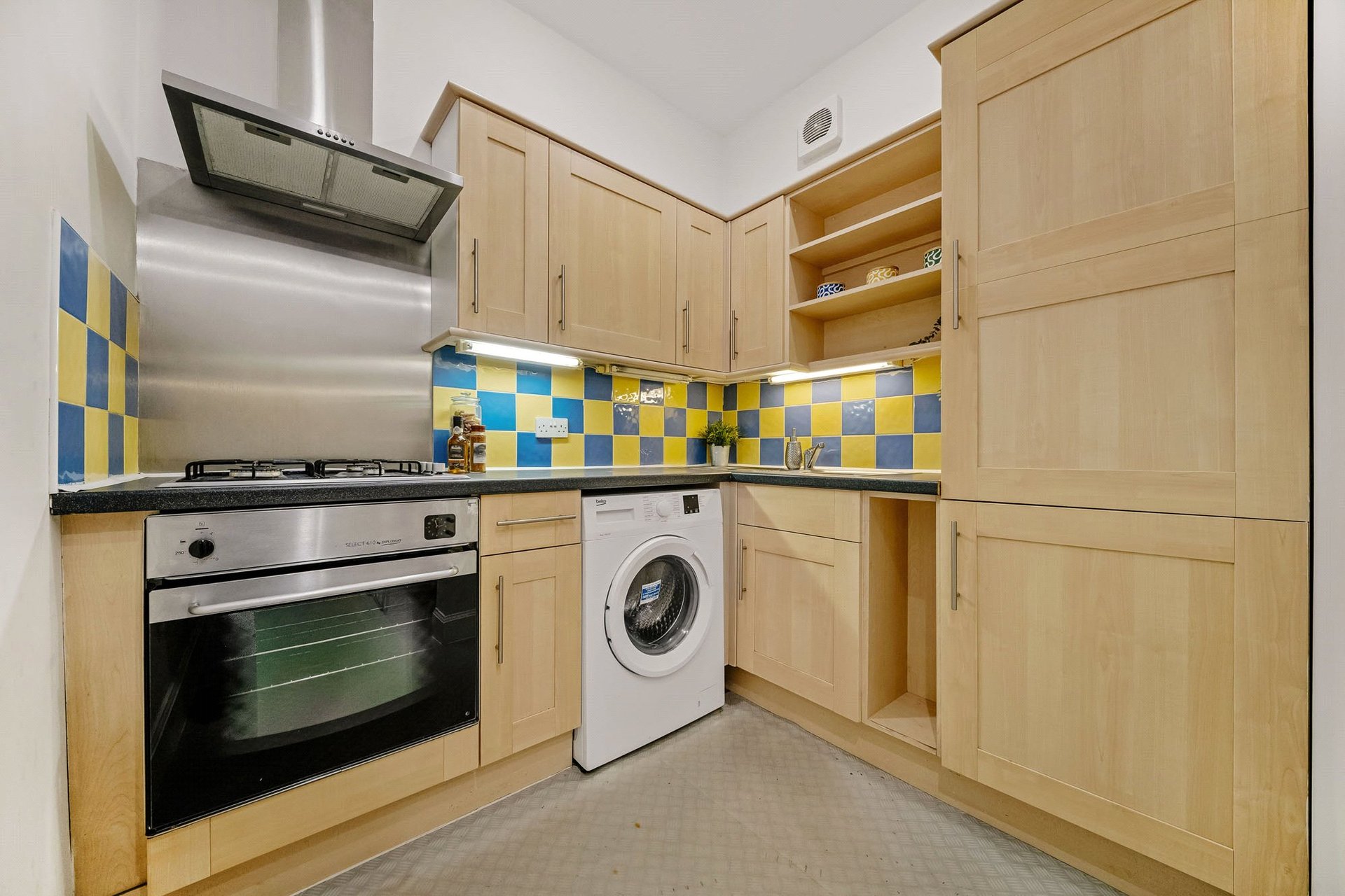 8 (1f2), Comely Bank Street, Edinburgh, Midlothian, EH4 1BD - Picture #8