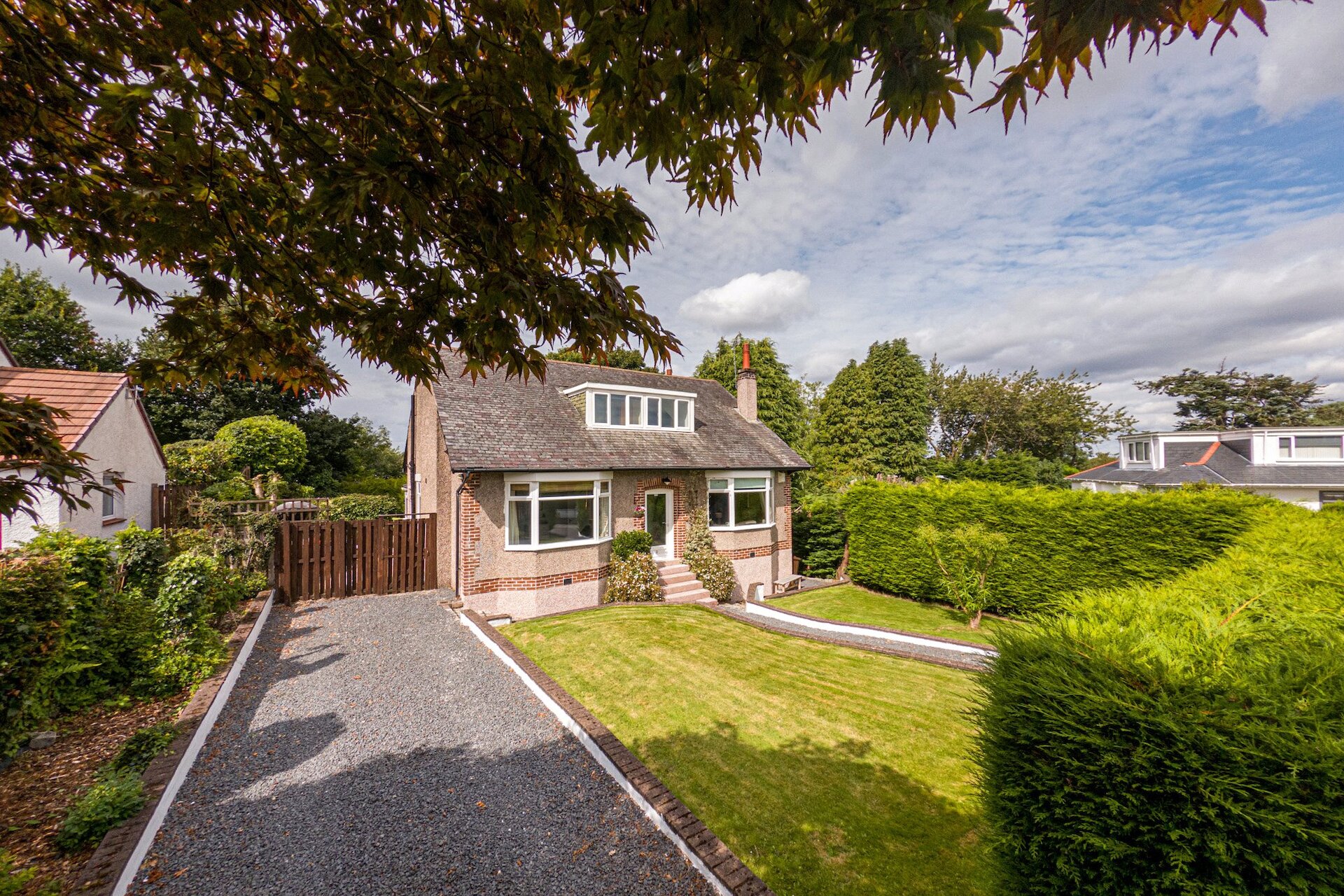 2 Raeside Avenue, Newton Mearns, Glasgow, G77 5AD - Picture #1