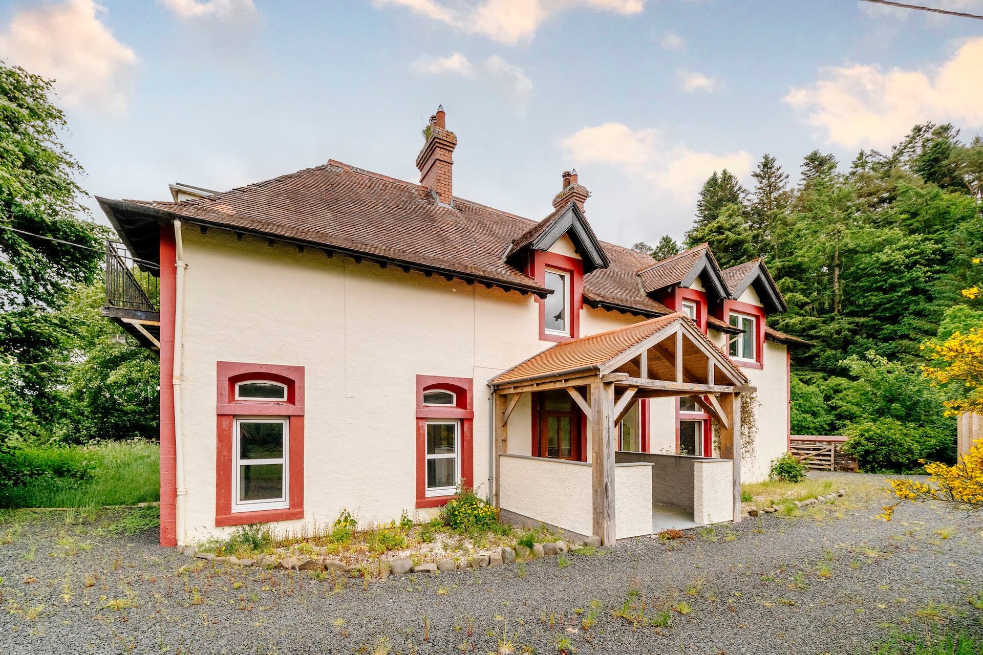 Pine Lodge, Ettrickbridge, Selkirkshire, TD7 5HW - Picture #1