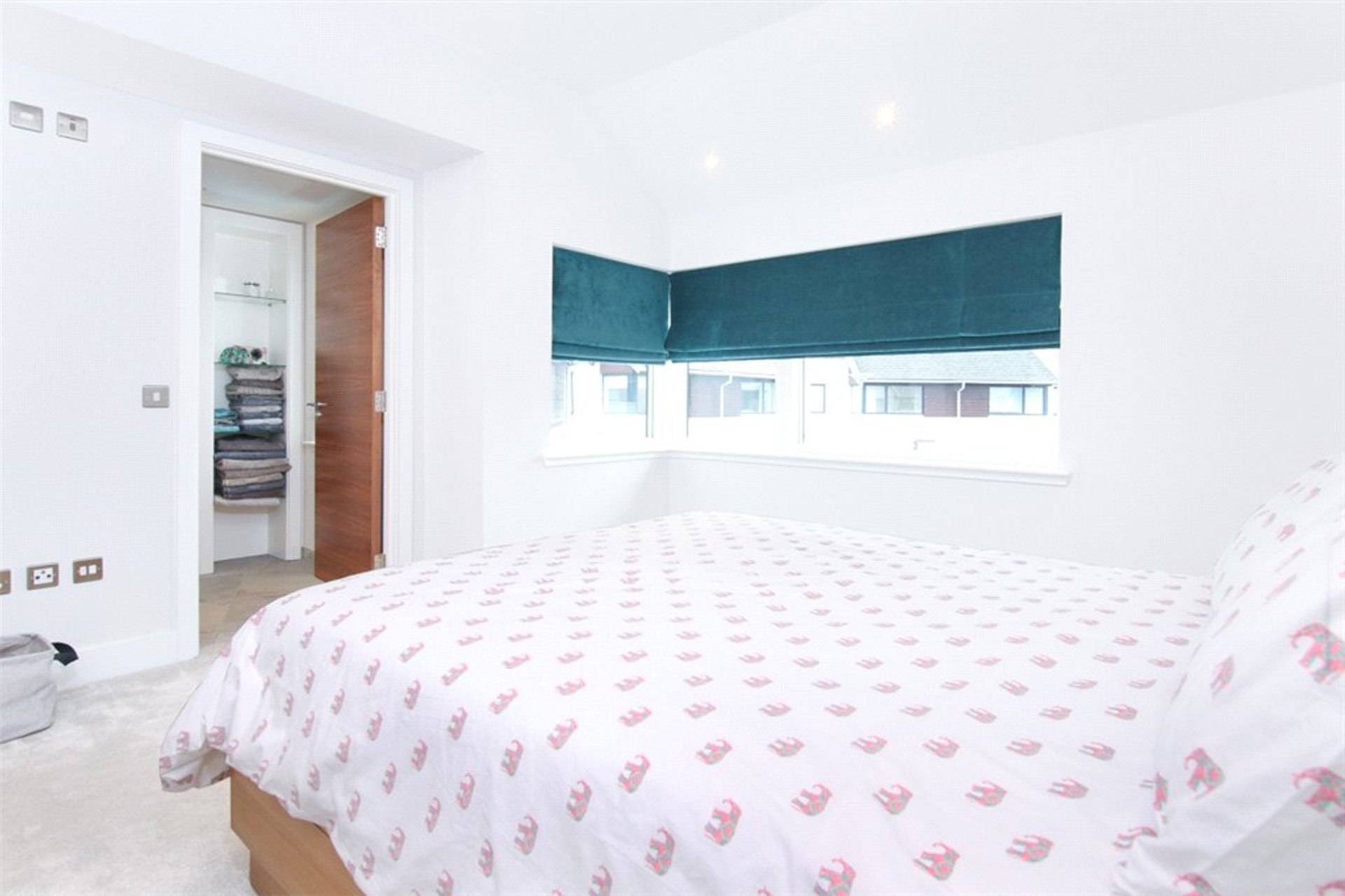 14 Brighouse Park Drive, Edinburgh, EH4 6QG - Picture #12