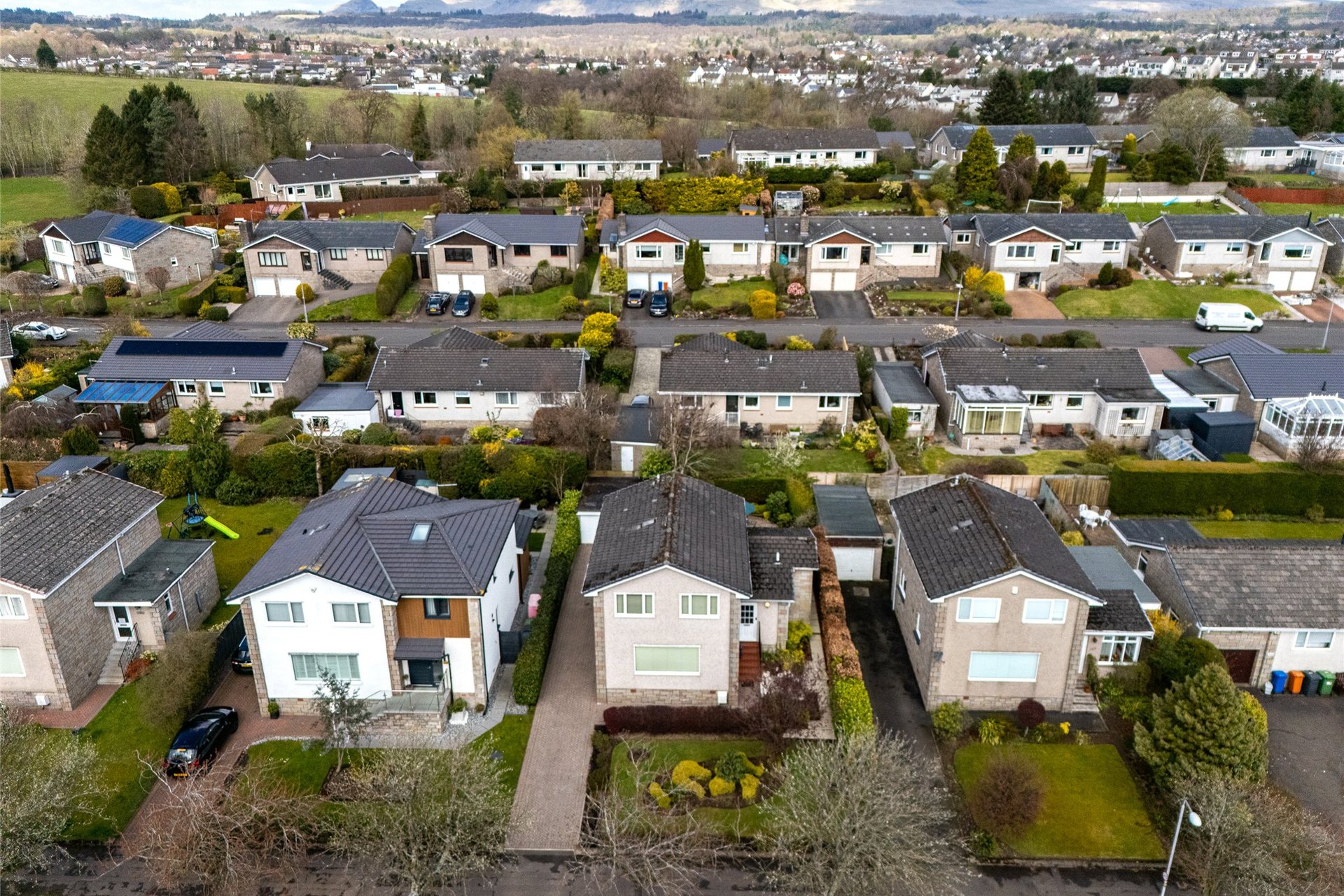 105 Stockiemuir Avenue, Bearsden, G61 3LX - Picture #35