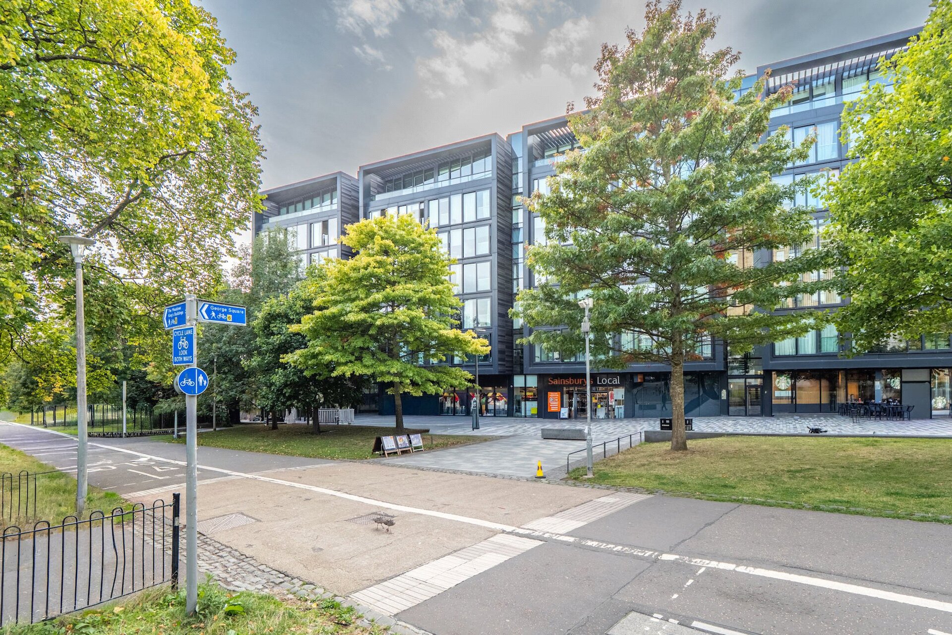 Flat 4, 28 Simpson Loan, Edinburgh, Midlothian, EH3 9GG - Picture #1