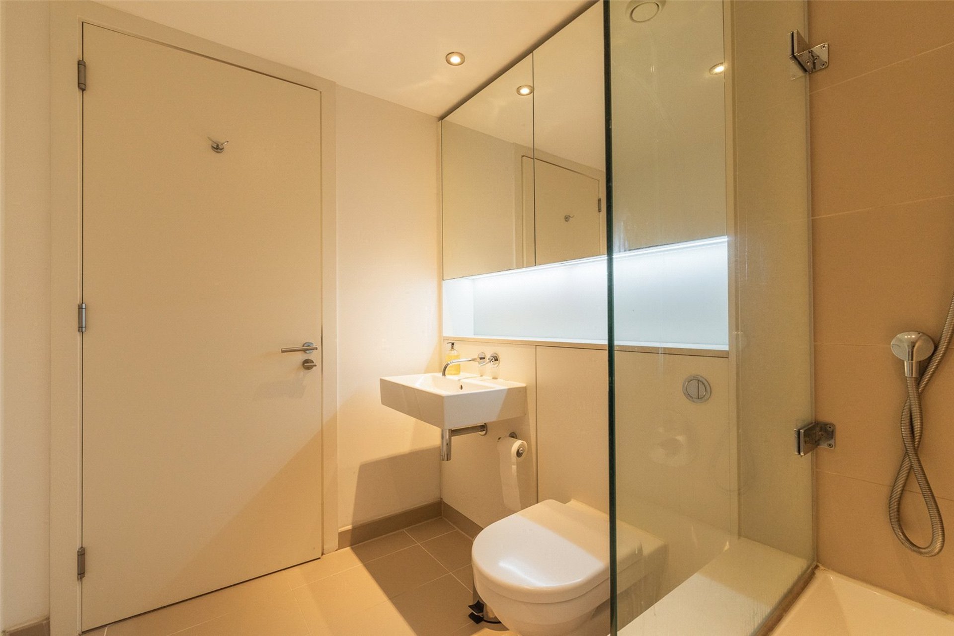 Flat 9, 15 Simpson Loan, Edinburgh, Midlothian, EH3 9GB - Picture #11