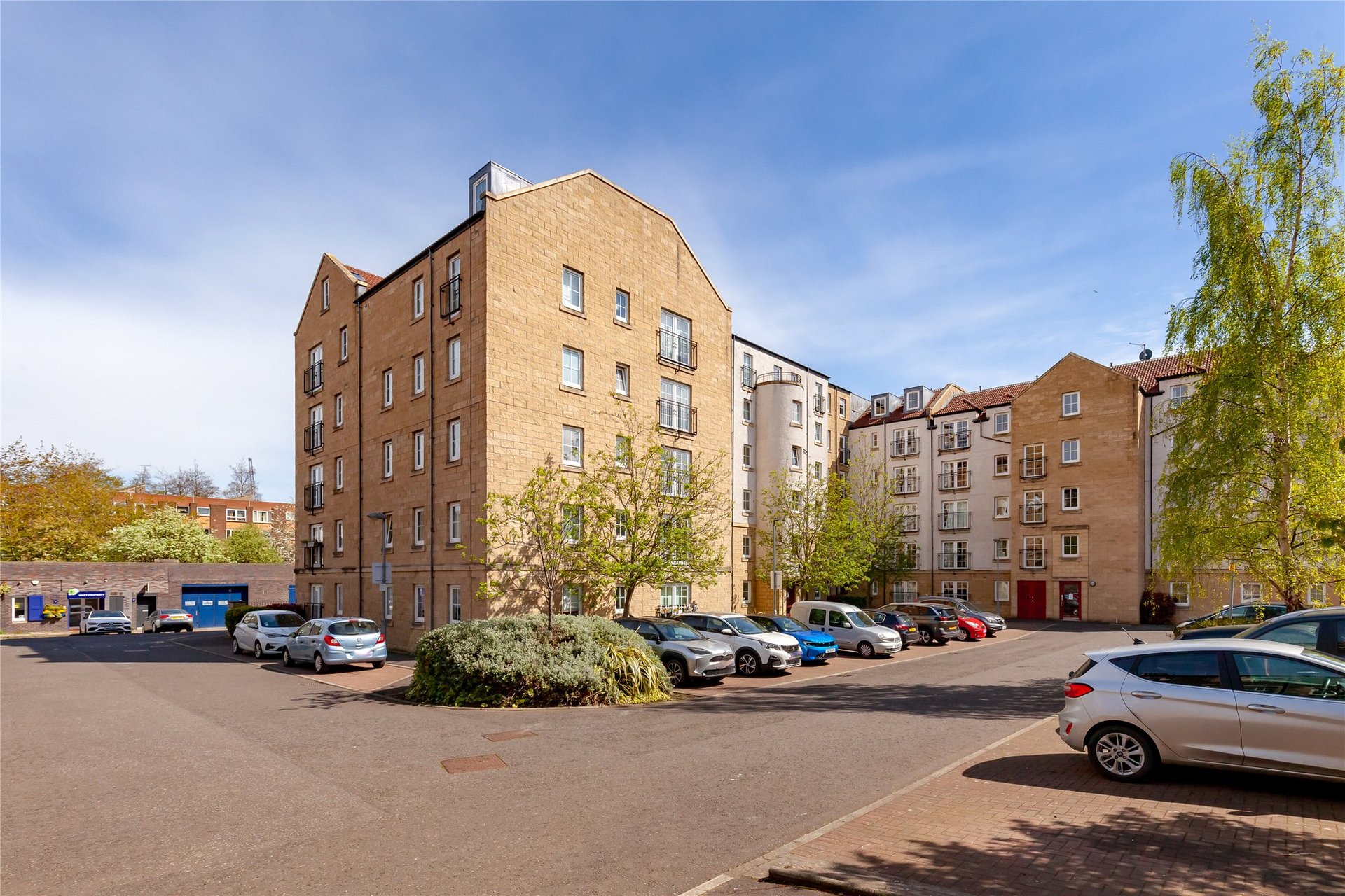 8/6 Giles Street, Edinburgh, EH6 6DA - Picture #16