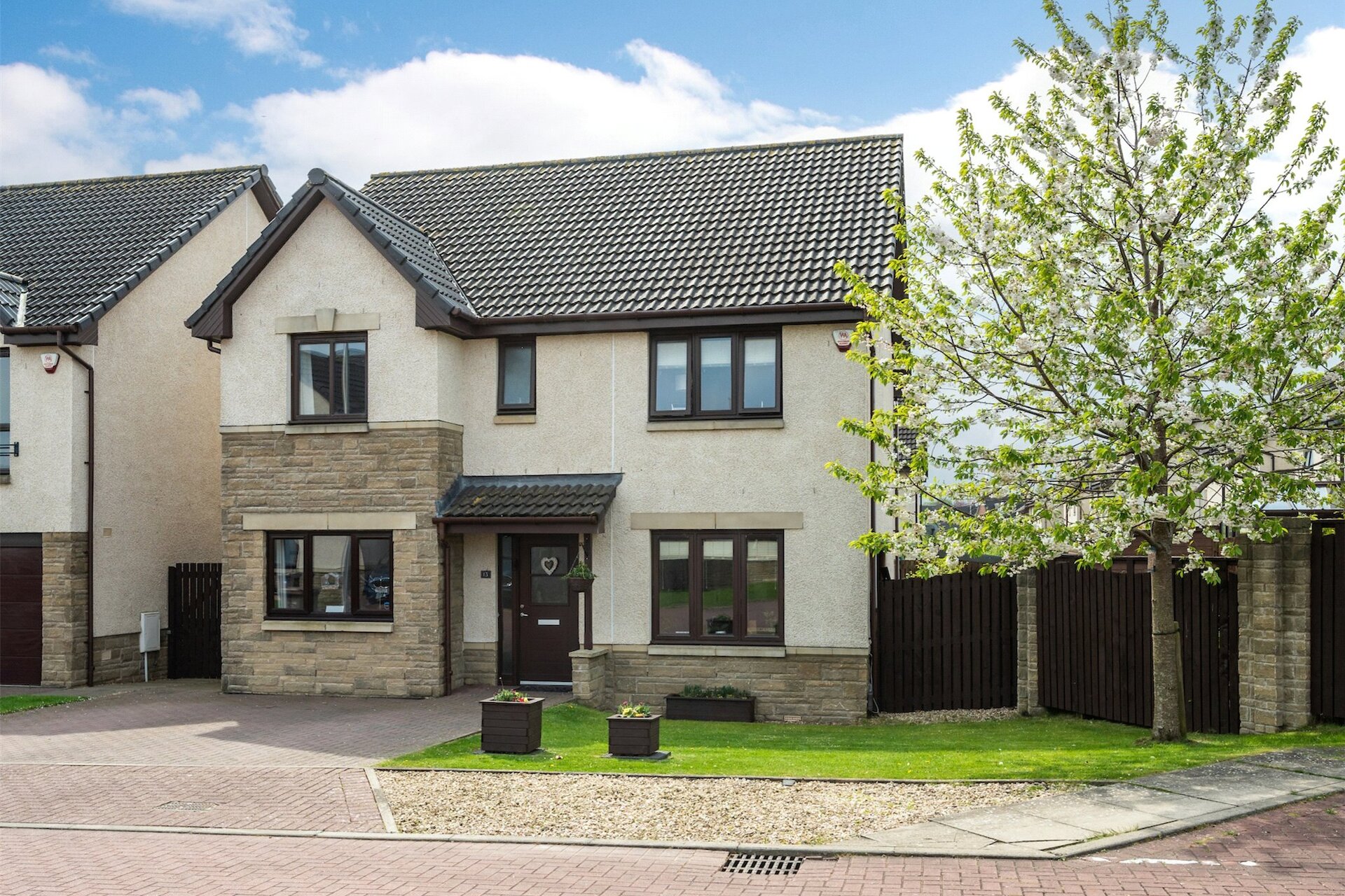 13 Malachi Gait, Kirkliston, Midlothian, EH29 9FR - Picture #1