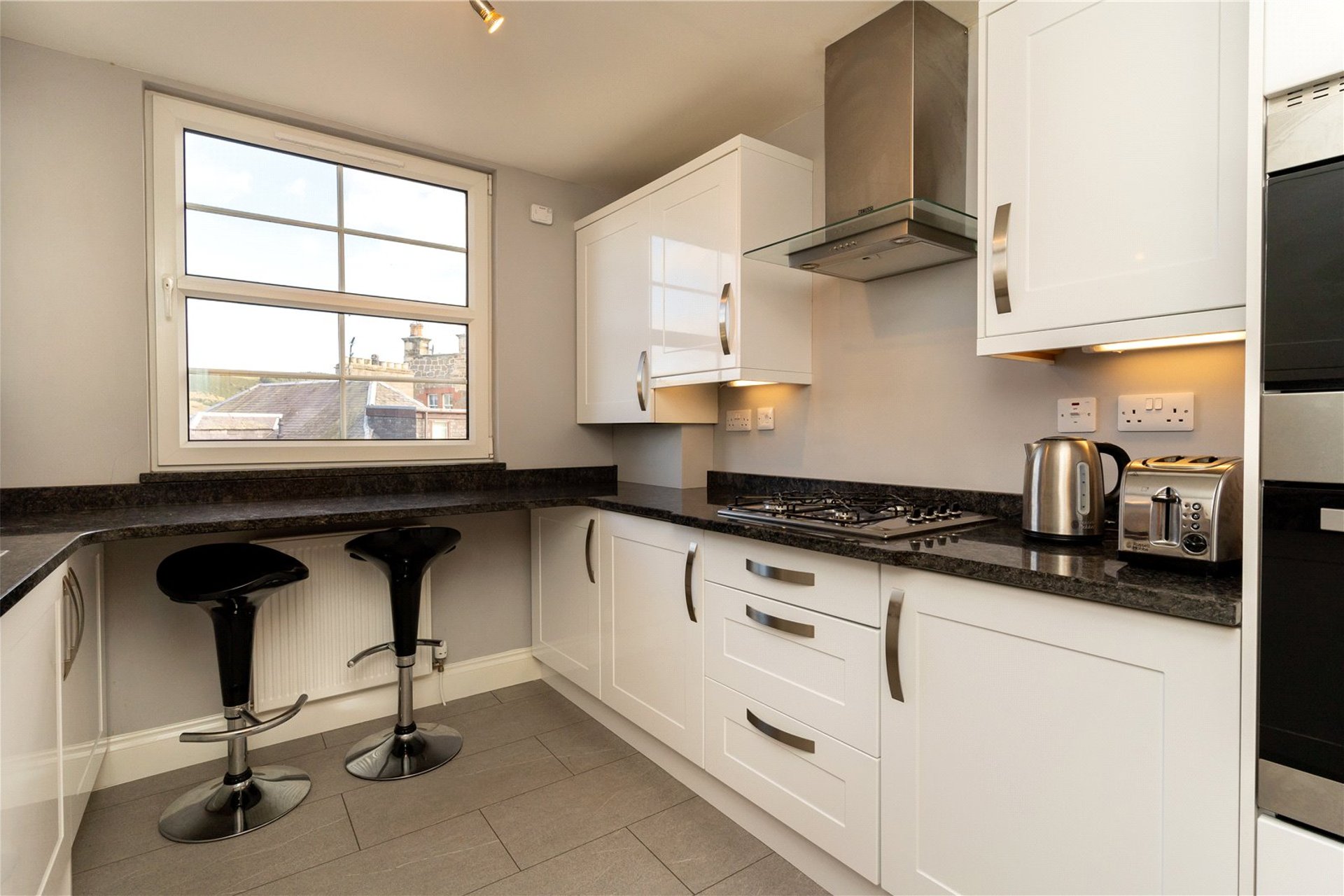 Teac Failte, 2 High Street, Melrose, Scottish Borders, TD6 9PA - Picture #7