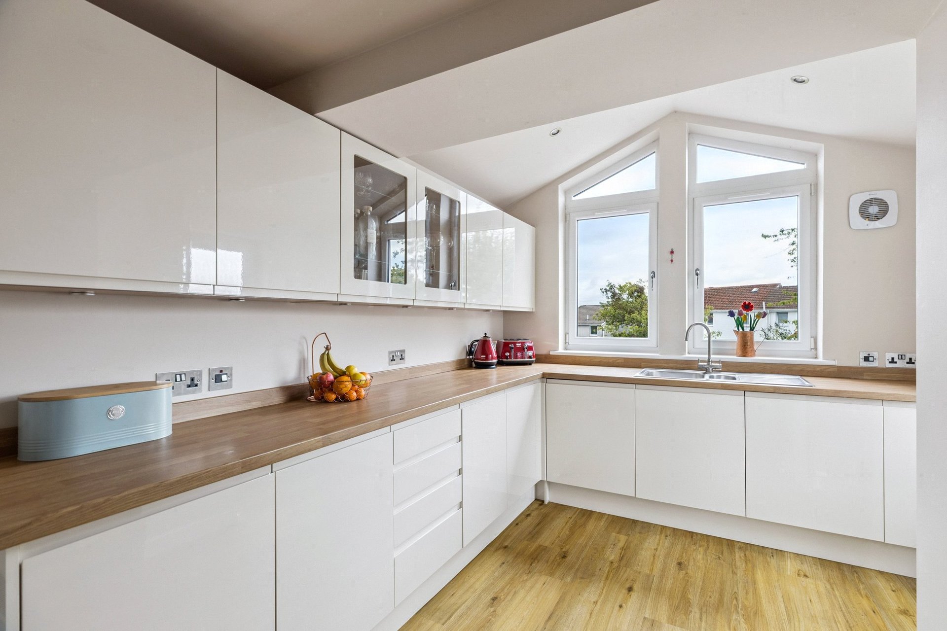 2 Kilmannan Gardens, Milngavie, G62 7EL - Picture #8