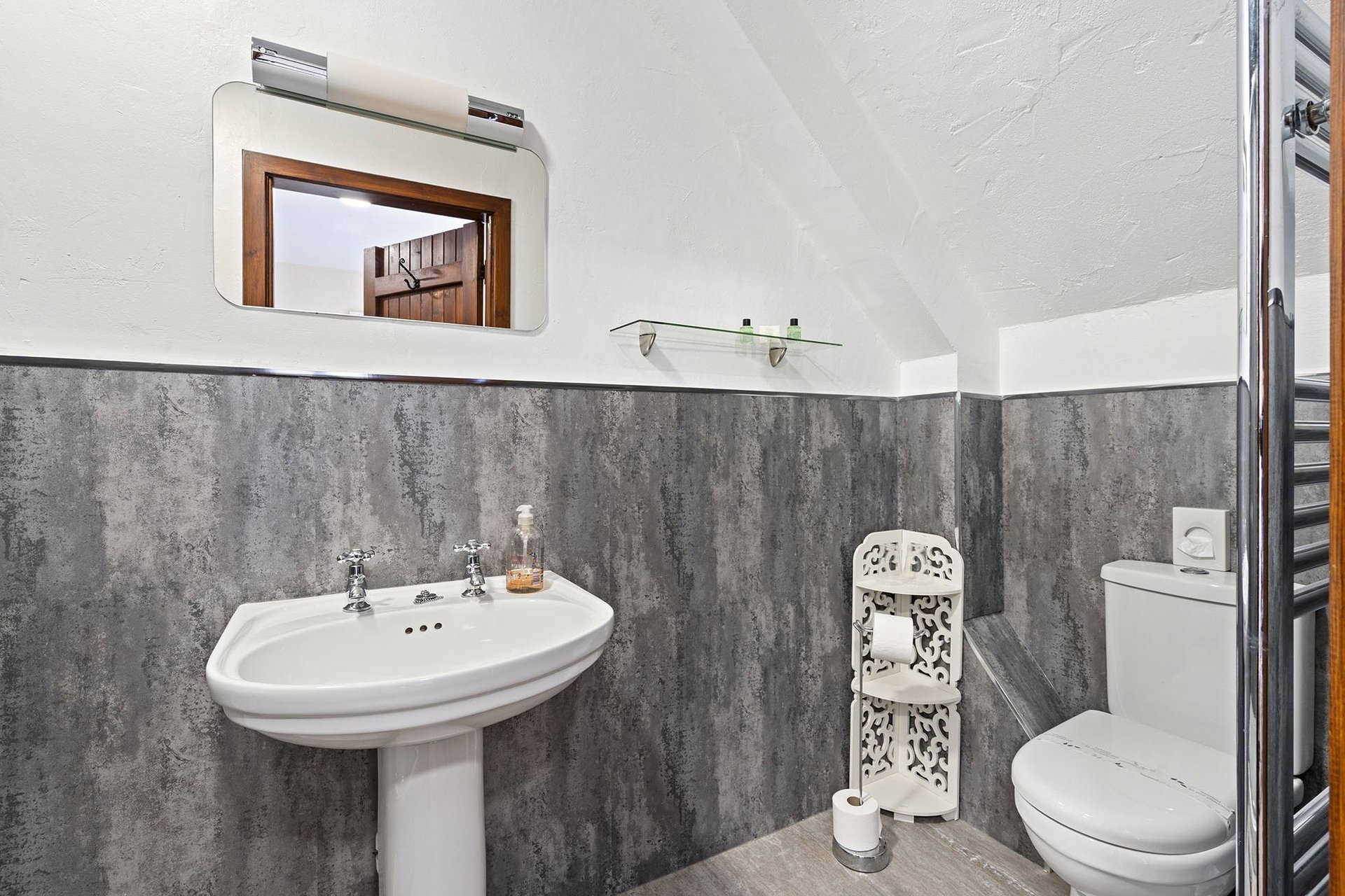 The Old Station B & B, Stravithie Bridge, Stravithie, St. Andrews, KY16 8LR - Picture #31