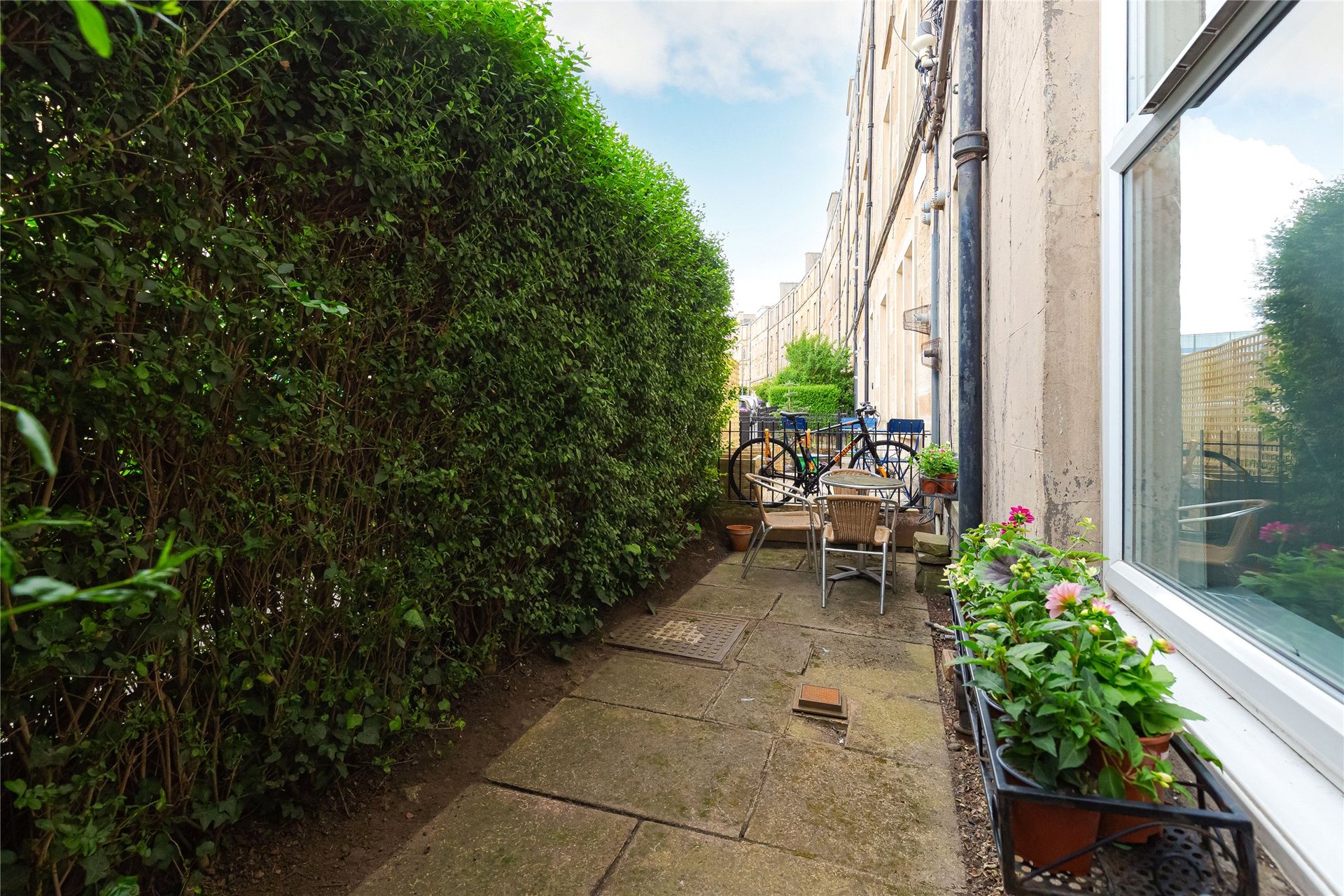 17/2 Caledonian Crescent, Edinburgh, Midlothian, EH11 2AL - Picture #11