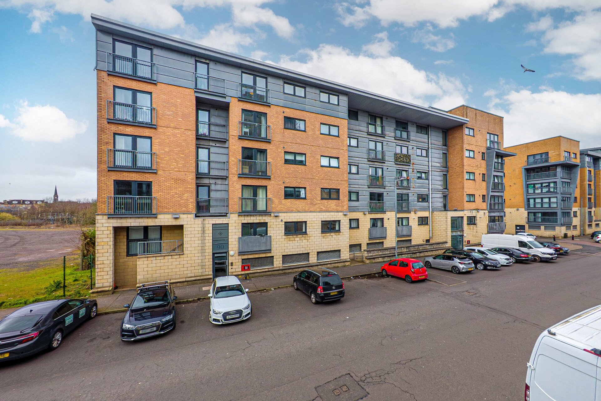 5/2, 90 Barrland Street, Glasgow, G41 1RJ - Picture #1