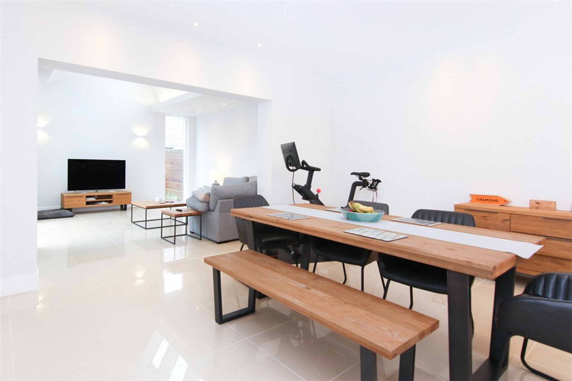 14 Brighouse Park Drive, Edinburgh, EH4 6QG - Picture #5