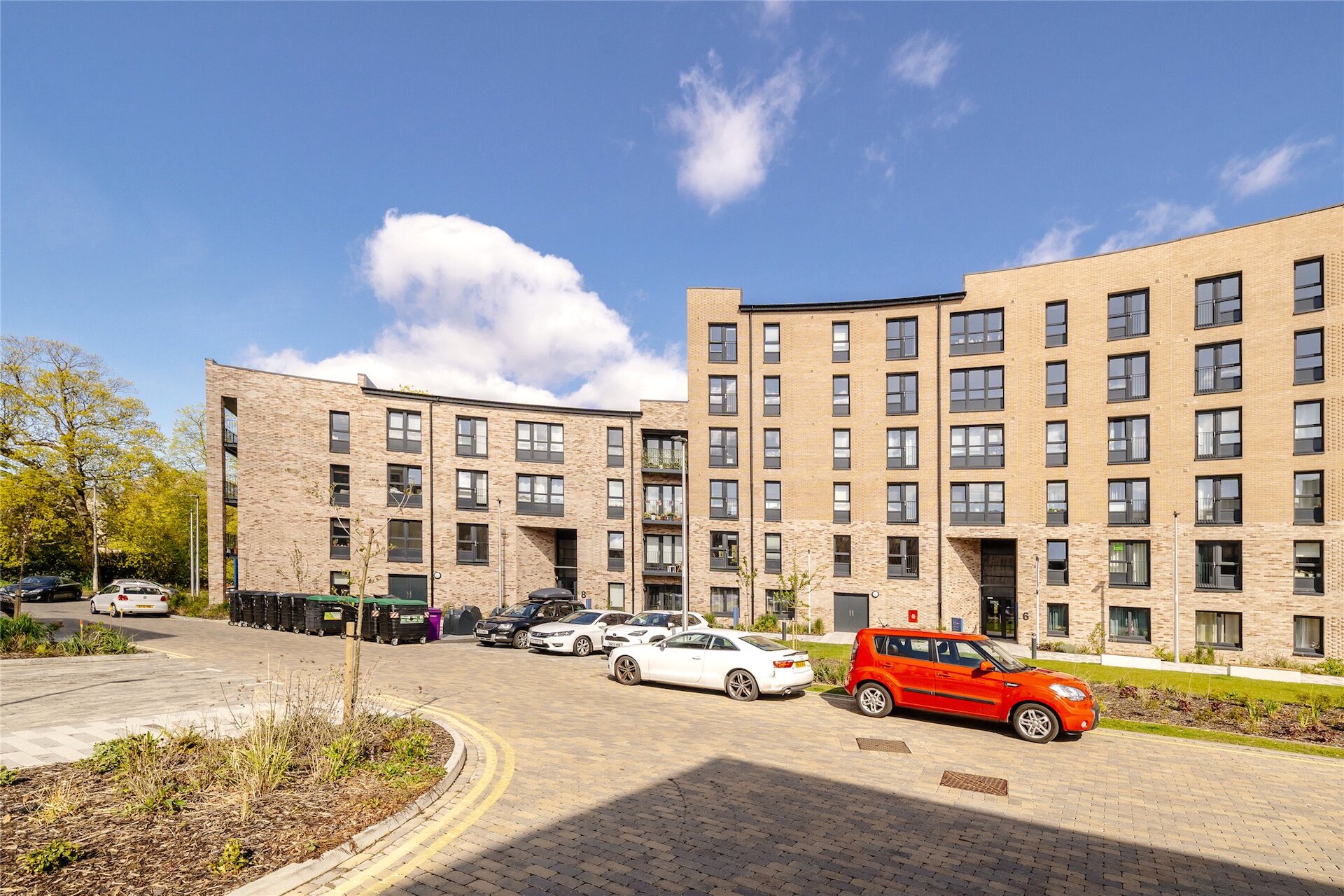 Flat 3, 8 Blackwell Road, Granton, Edinburgh, EH4 5FE - Picture #1