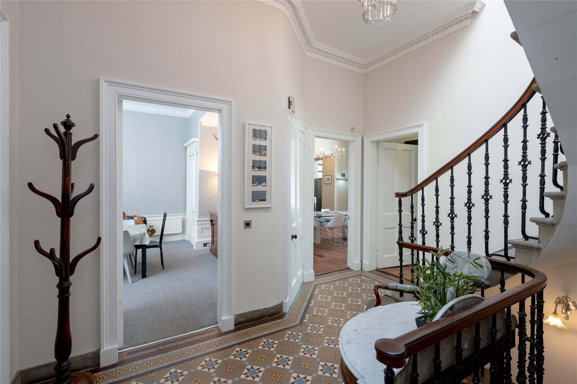 9 Inverleith Row, Edinburgh, EH3 5LS - Picture #3