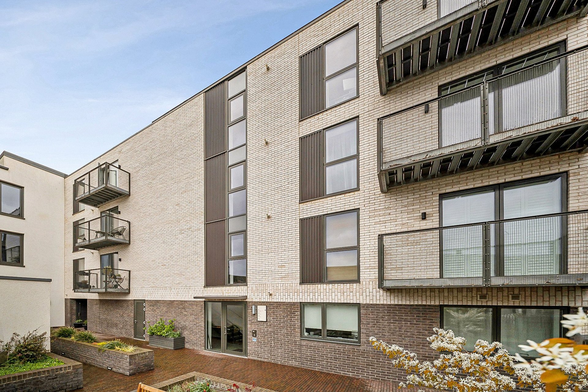 200/6 Great Junction Street, Leith, Edinburgh, EH6 5LW - Picture #15