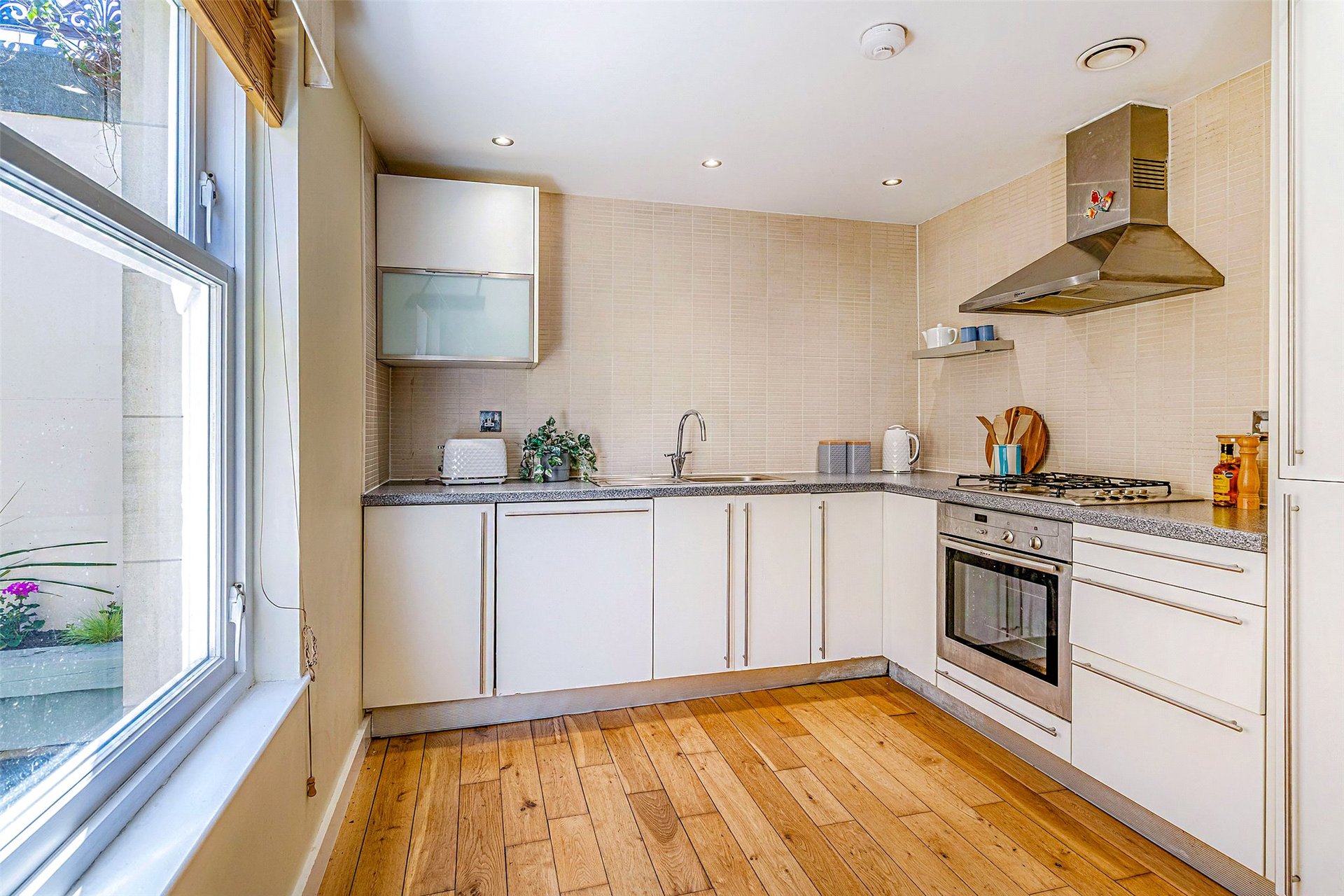 Lower Ground Floor, 3 Belmont Street, Kelvinbridge, Glasgow, G12 8EY - Picture #7