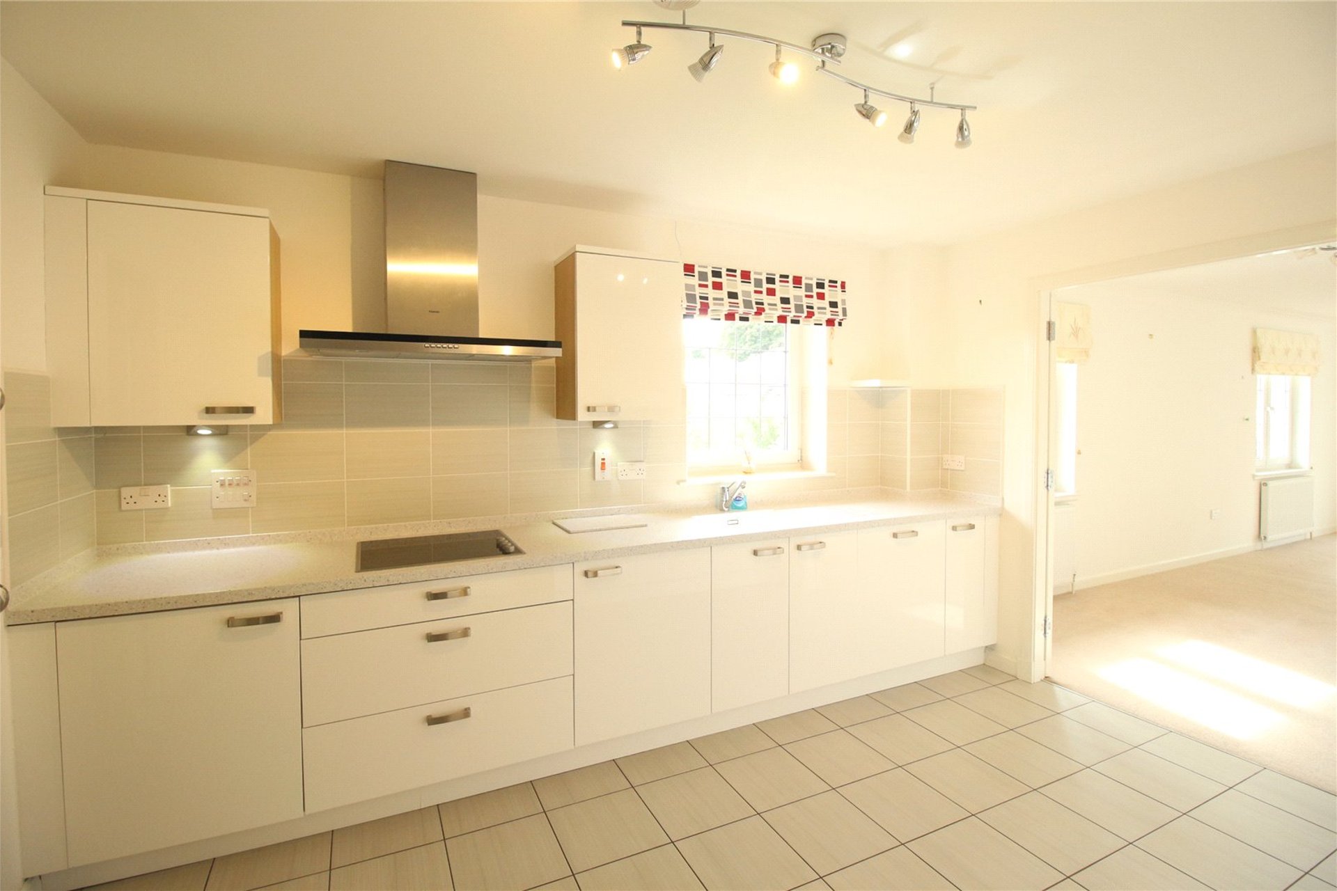 Flat 9, 41 Hillpark Grove, Edinburgh, EH4 7FB - Picture #5