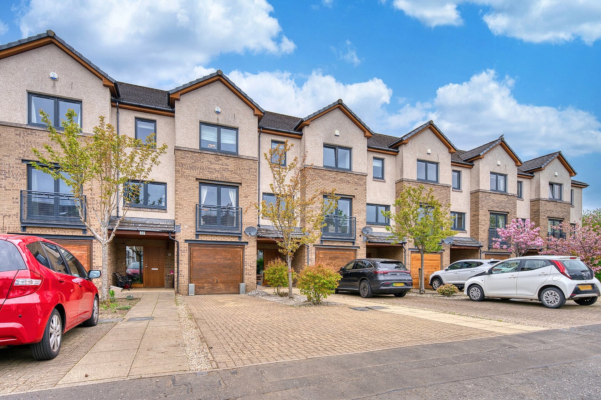 34 Morven Drive, Clarkston, Glasgow, G76 7NH - Picture #1