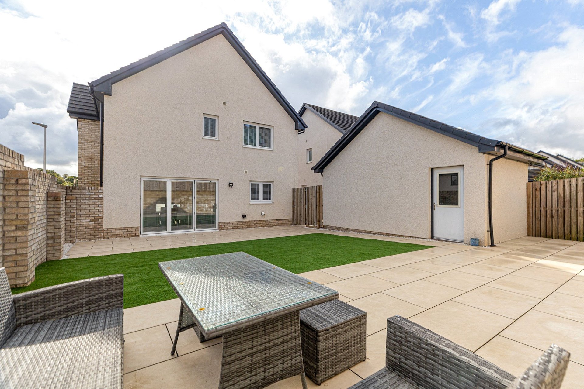 7 Ellis Drive, Jackton, Glasgow, South Lanarkshire, G75 8WB - Picture #32