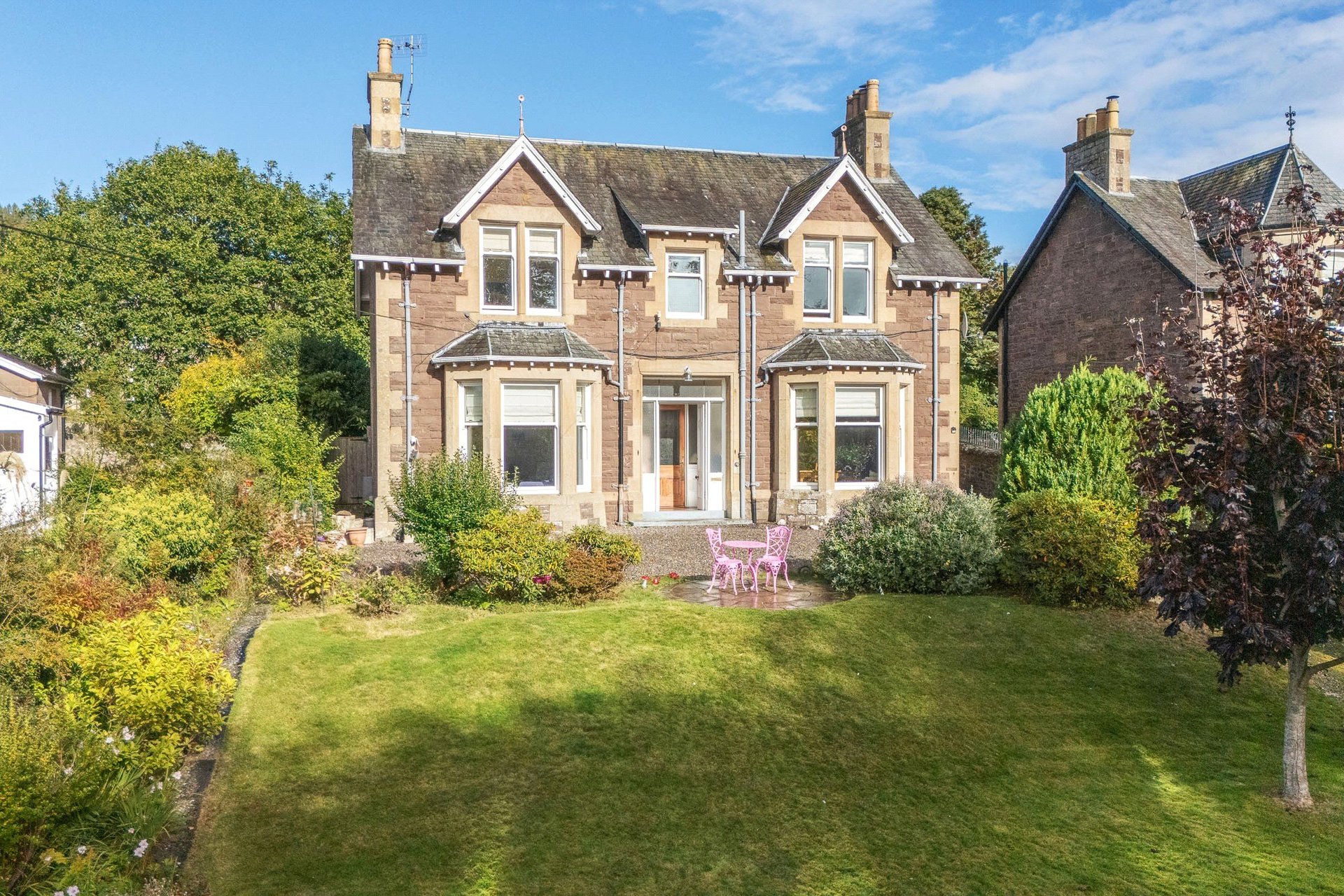 Glenshee, 15 Victoria Terrace, Crieff, Perthshire, PH7 4AA - Picture #1