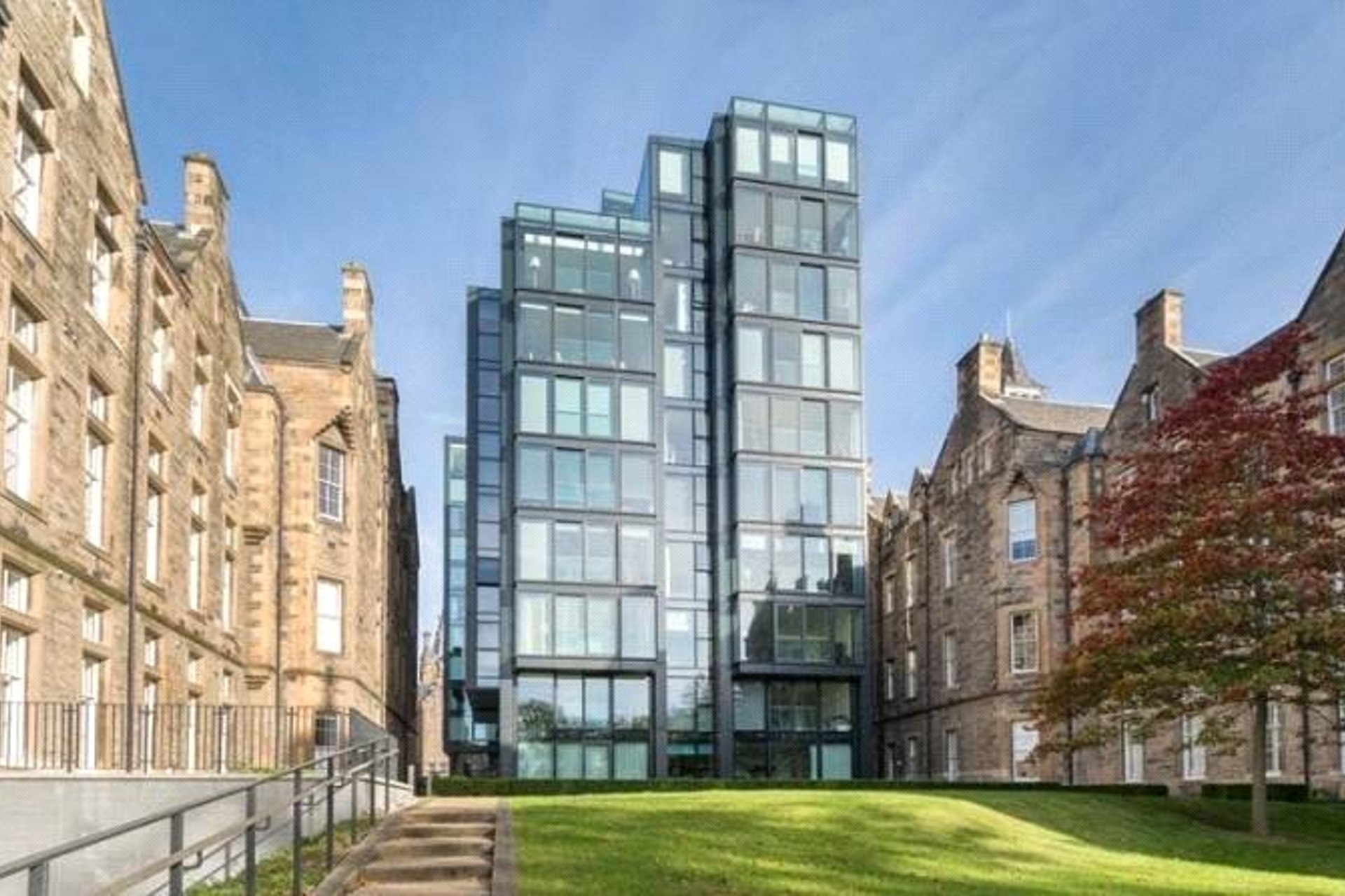 Flat 7, 21 Simpson Loan, Lauriston, Edinburgh, EH3 9GD - Picture #1