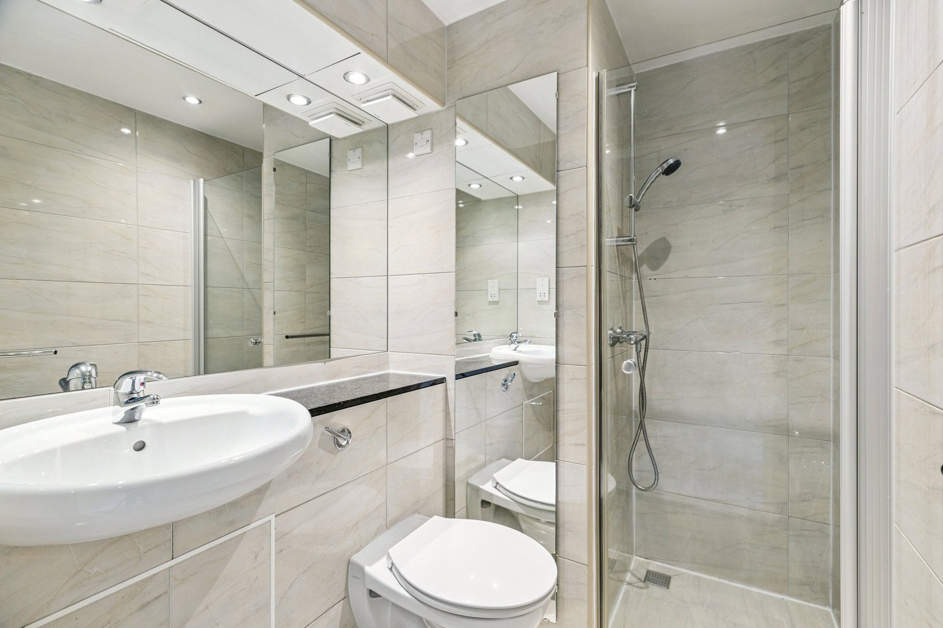 Flat 3/2 Block E Bridge Apartments, 350 Argyle Street, Glasgow City, G2 8NE - Picture #15