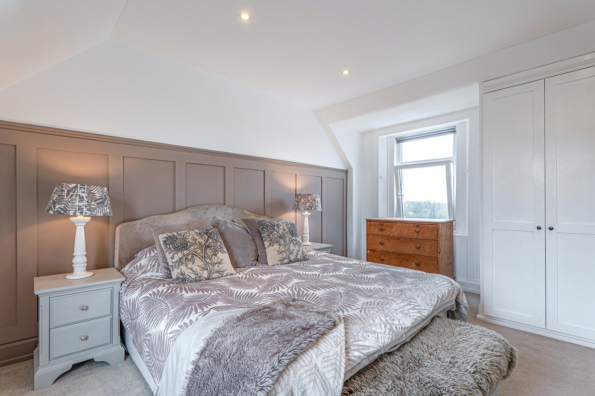 Yew Tree House, 38 Braehead Road, Thorntonhall, Glasgow, G74 5AQ - Picture #27