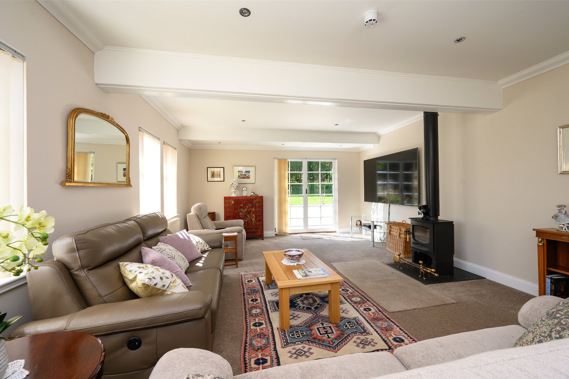 West Mains House, Lodge and Paddock, Invertrossachs Road, Callander, Stirlingshire, FK17 8HW - Picture #8