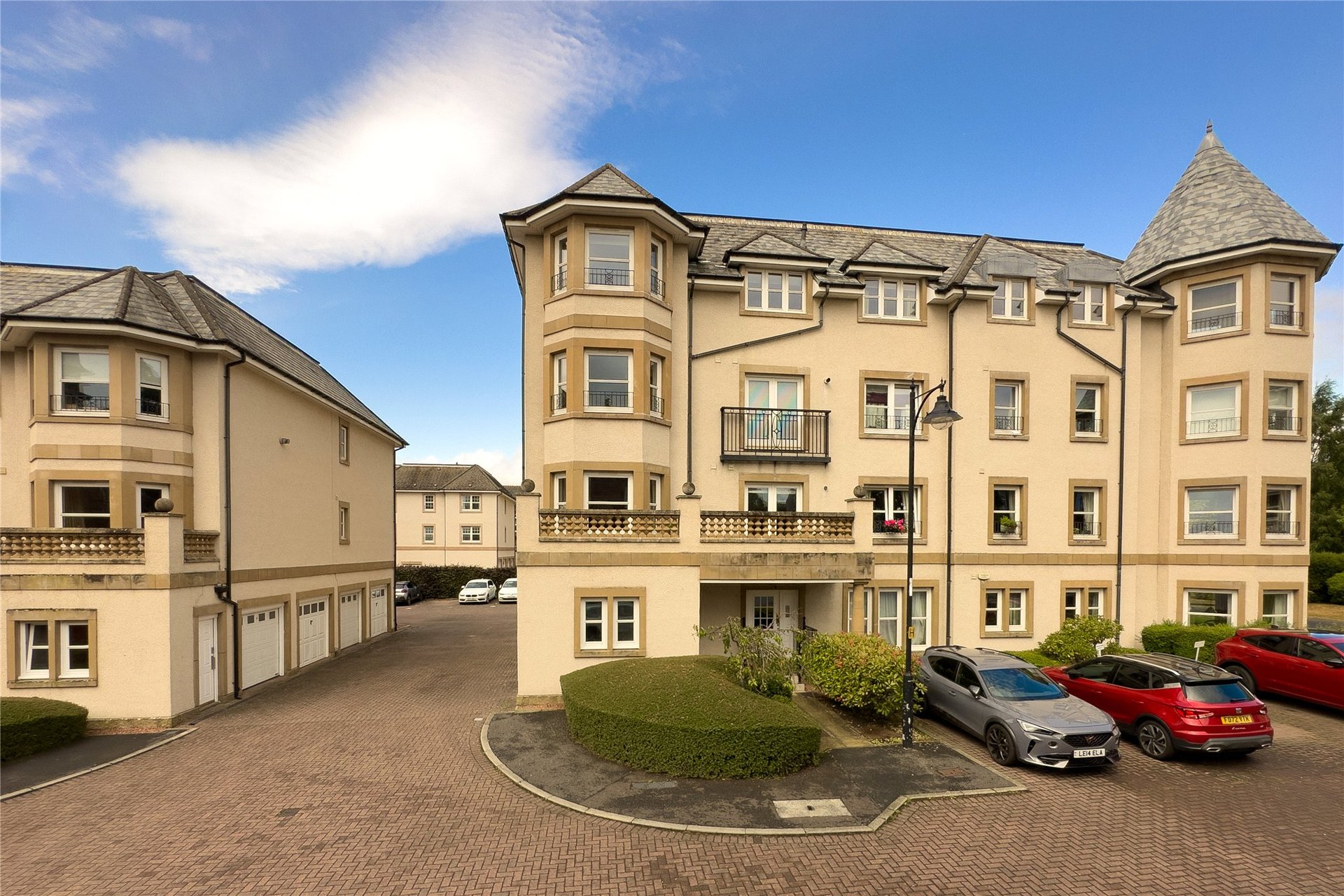 26/11 Rattray Grove, Greenbank, Edinburgh, EH10 5TL - Picture #2