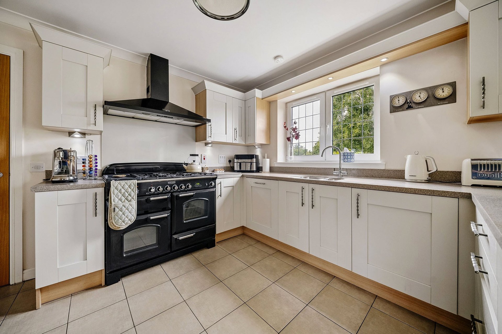 38 Hillpark Avenue, Edinburgh, EH4 7AQ - Picture #8