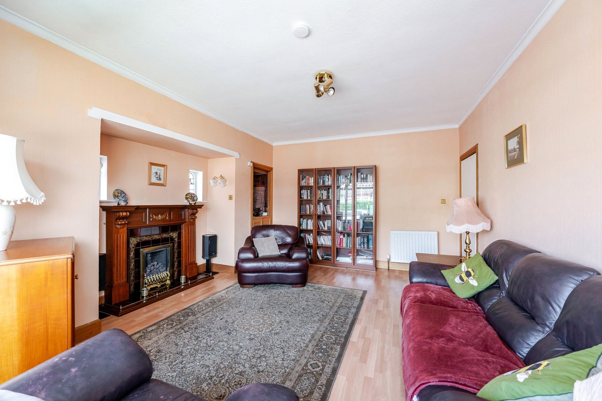 22 Netherburn Avenue, Netherlee, Glasgow, G44 3UF - Picture #6