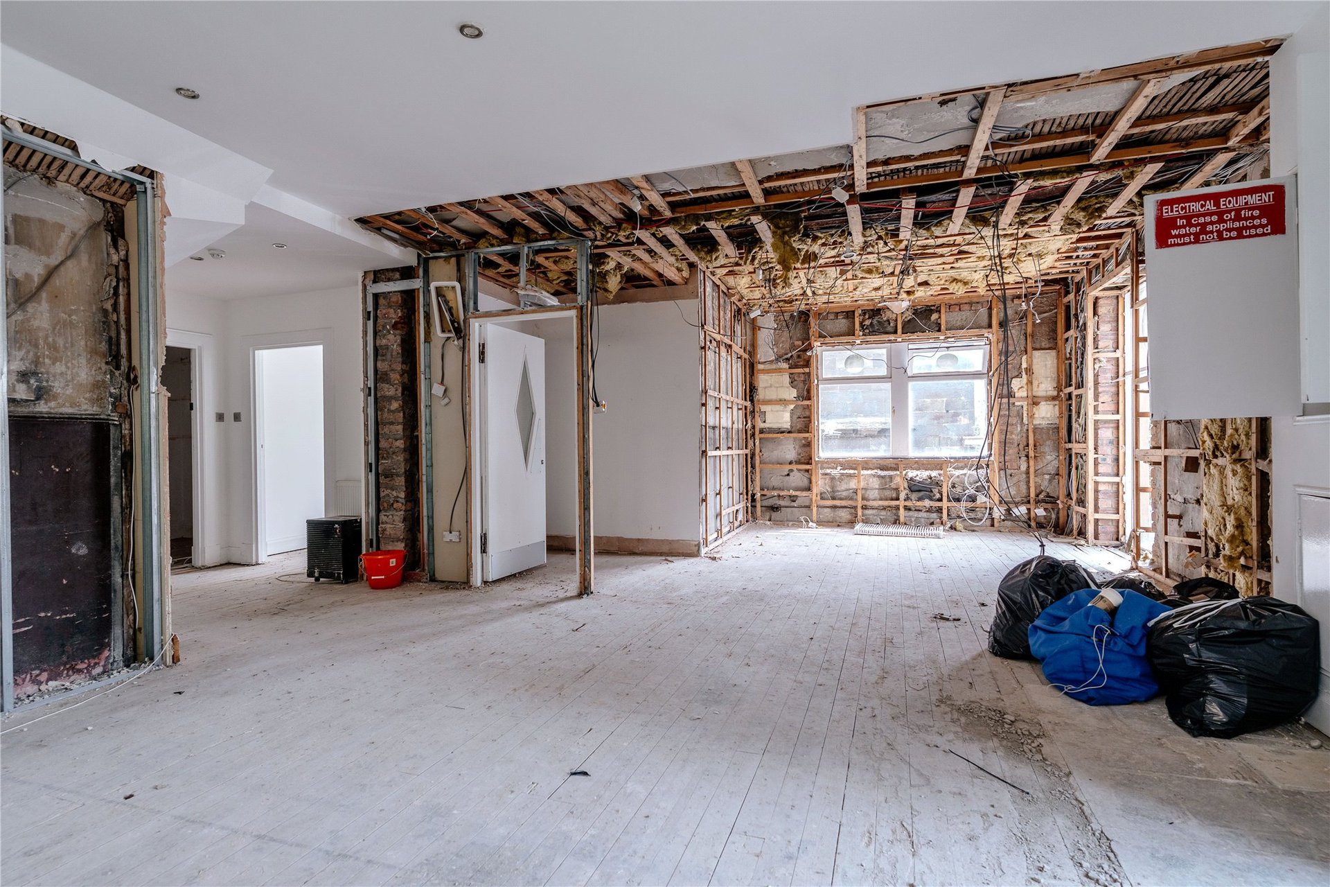 The Mews, 4 Claremont Place, Park, Glasgow, G3 7YR - Picture #11