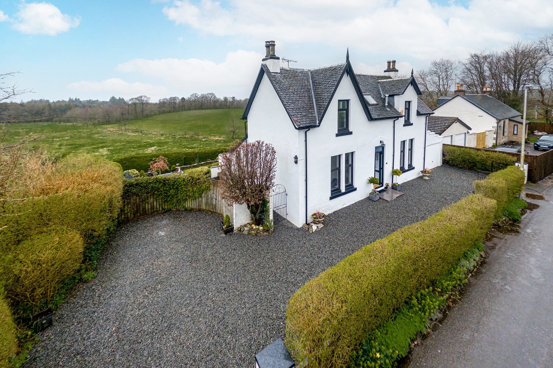 Yew Tree House, 38 Braehead Road, Thorntonhall, Glasgow, G74 5AQ - Picture #2