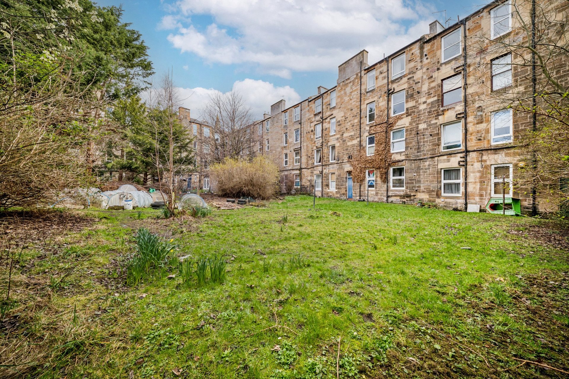 15/4 Caledonian Place, Edinburgh, EH11 2AW - Picture #23