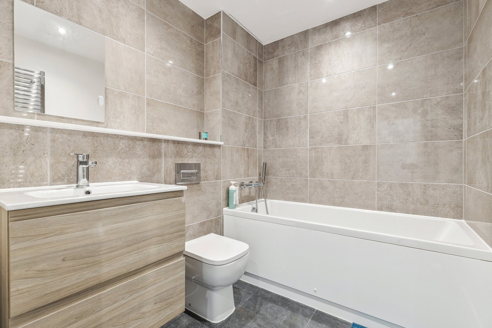 1 Greenknowe Court, Glasgow, G43 1FW - Picture #15