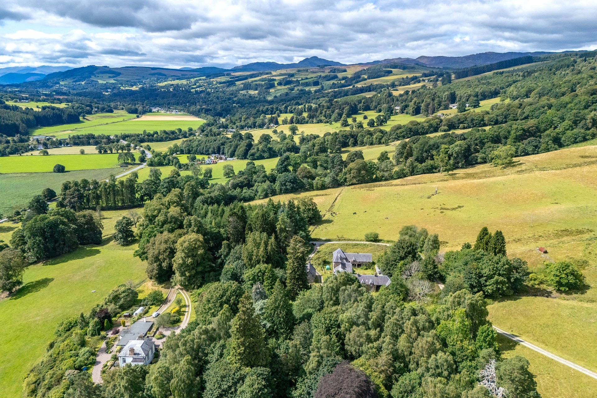 Ballechin Home Farm, Ballinluig, Pitlochry, Perth and Kinross, PH9 0LW - Picture #23