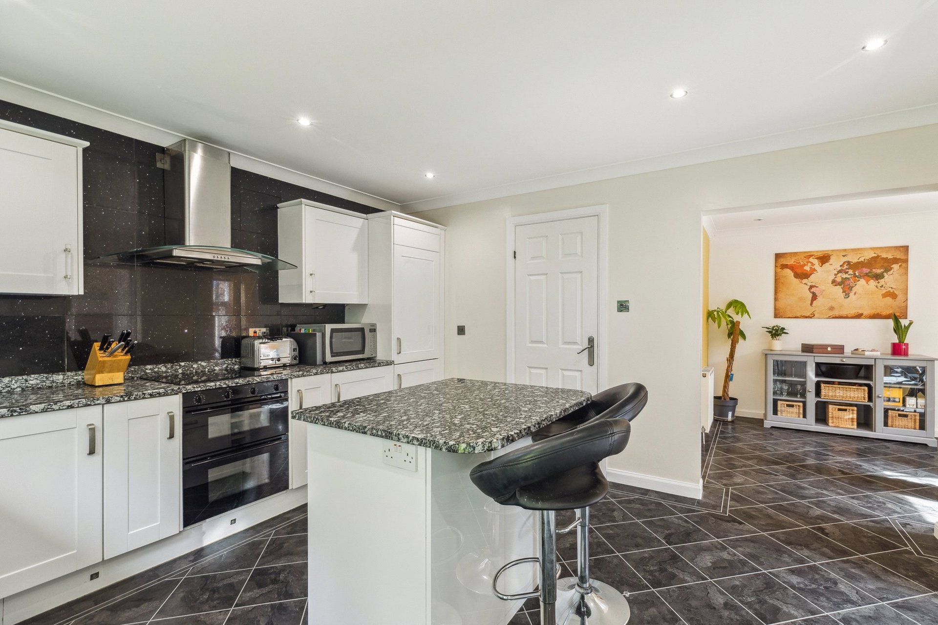 7 Lynebank Grove, Newton Mearns, Glasgow, G77 5GB - Picture #11