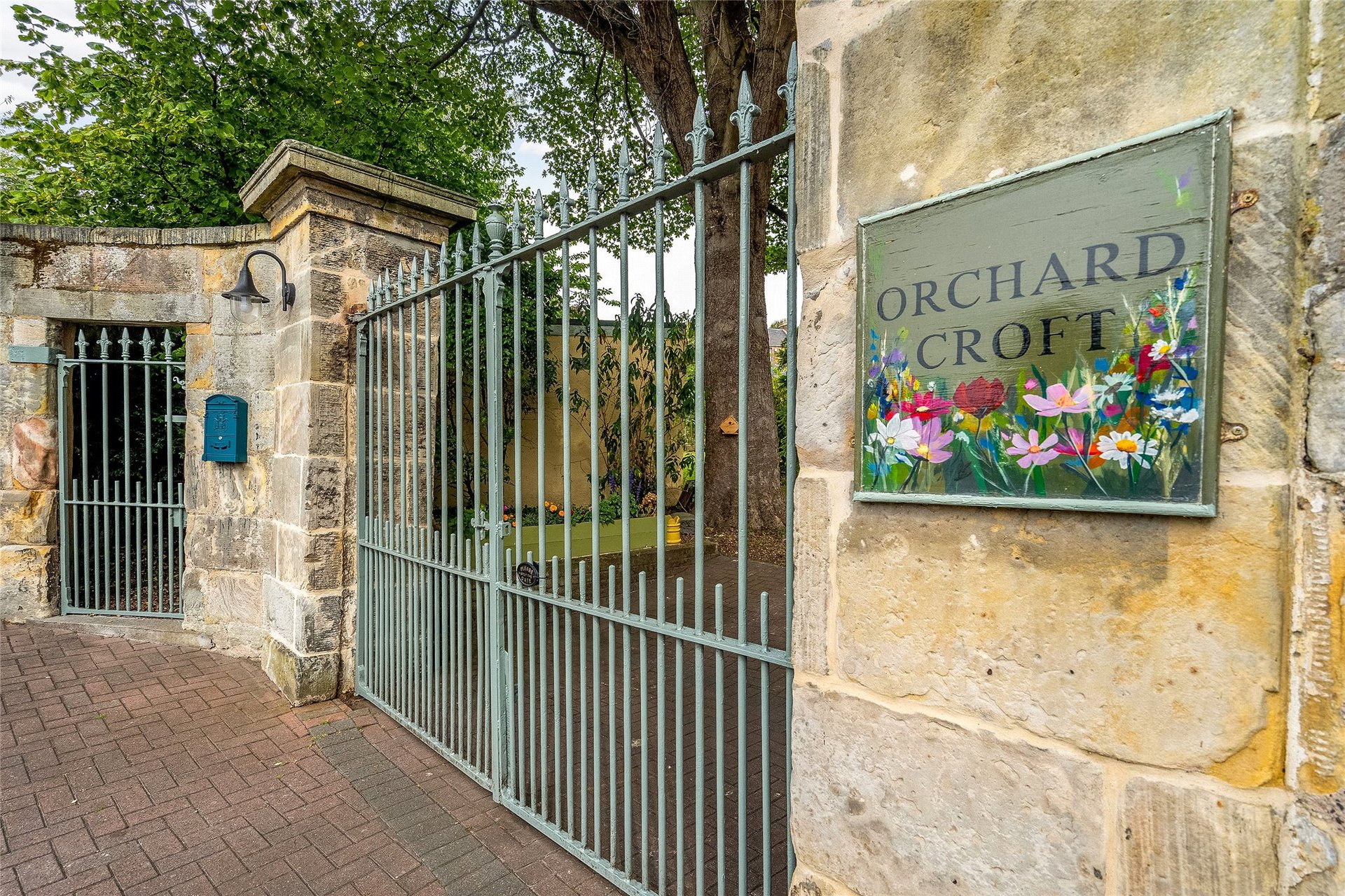 Orchard Croft, West Port, Dysart, Kirkcaldy, Fife, KY1 2TD - Picture #3