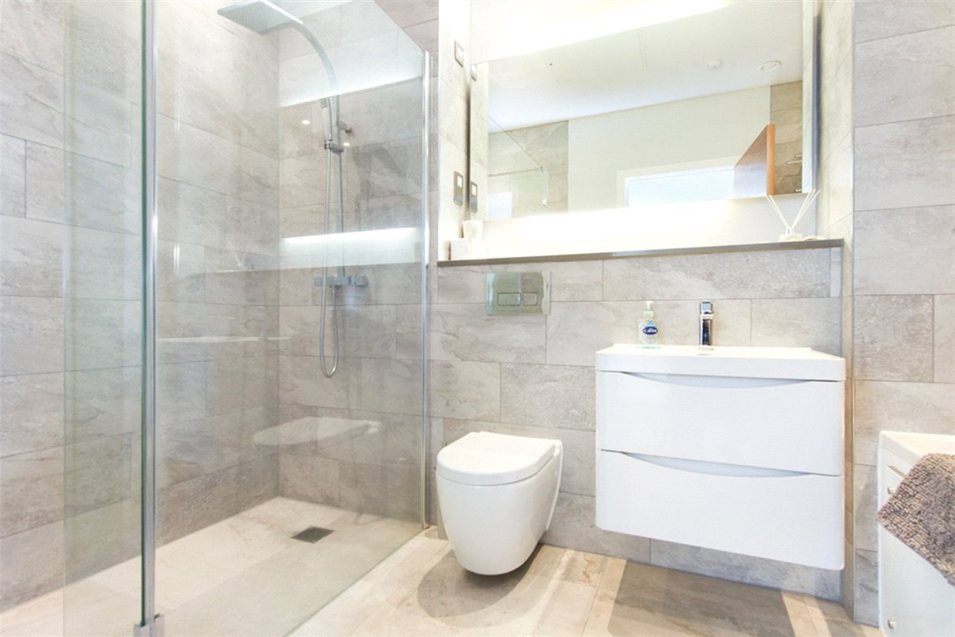 14 Brighouse Park Drive, Edinburgh, EH4 6QG - Picture #9