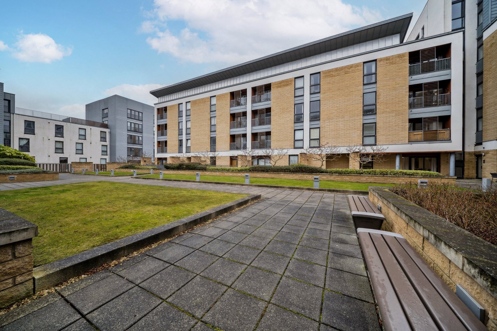 28 Kimmerghame Place, Edinburgh, EH4 2GE - Picture #25