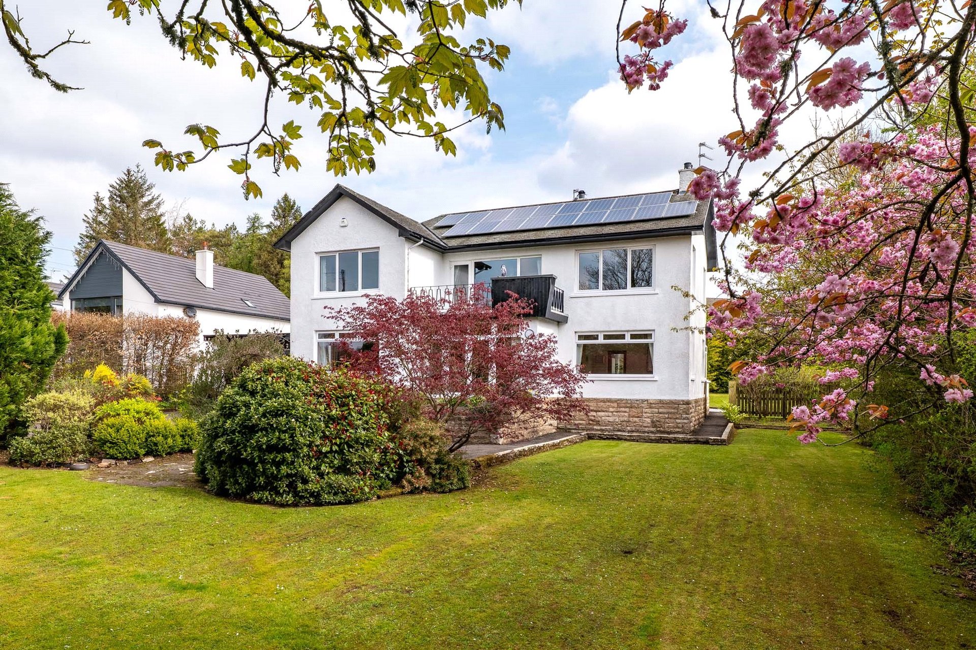 Roseisle, 18 Old Humbie Road, Newton Mearns, Glasgow, East Renfrewshire, G77 5DF - Picture #1