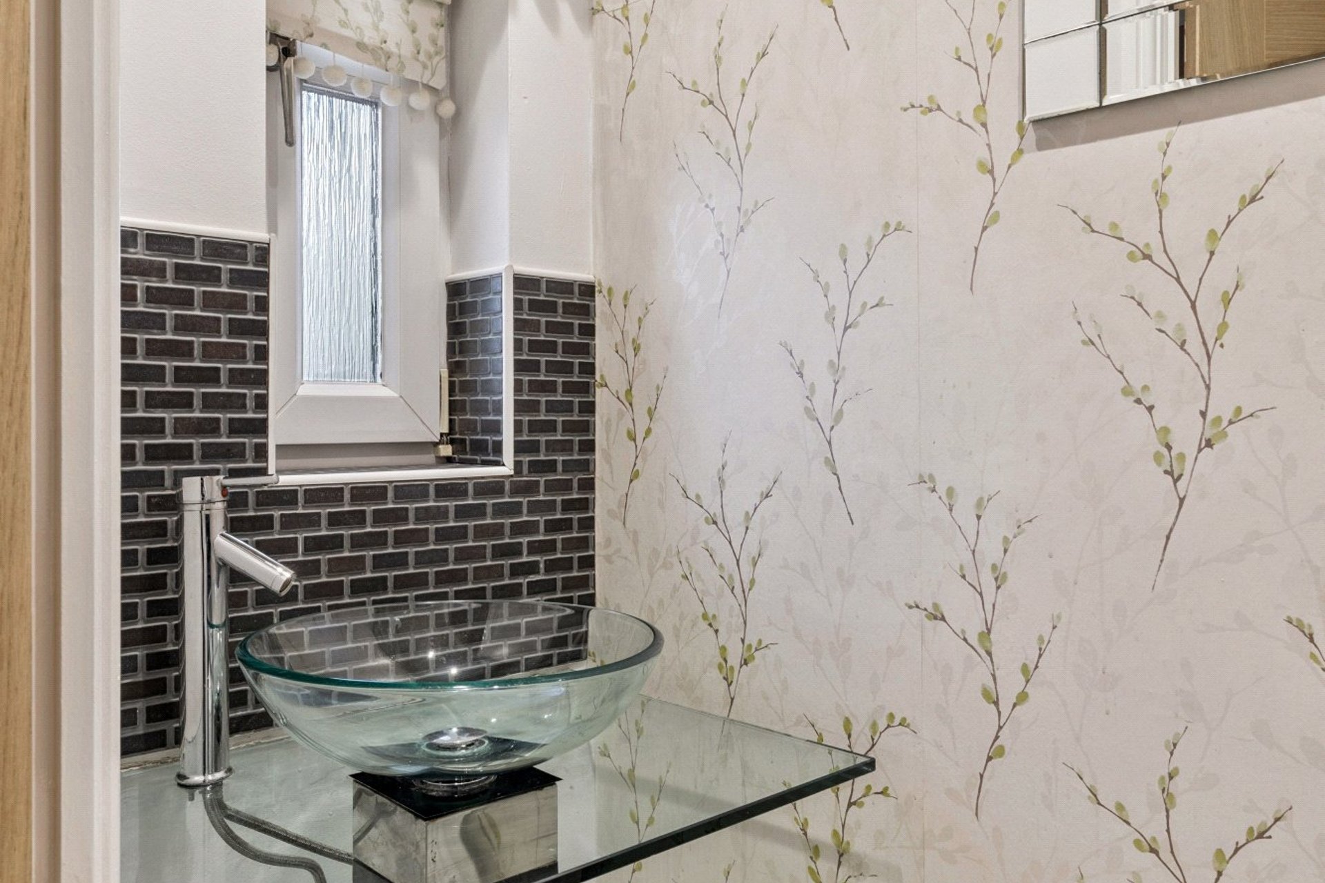 5 Cresswell Place, Newton Mearns, Glasgow, G77 5FD - Picture #16