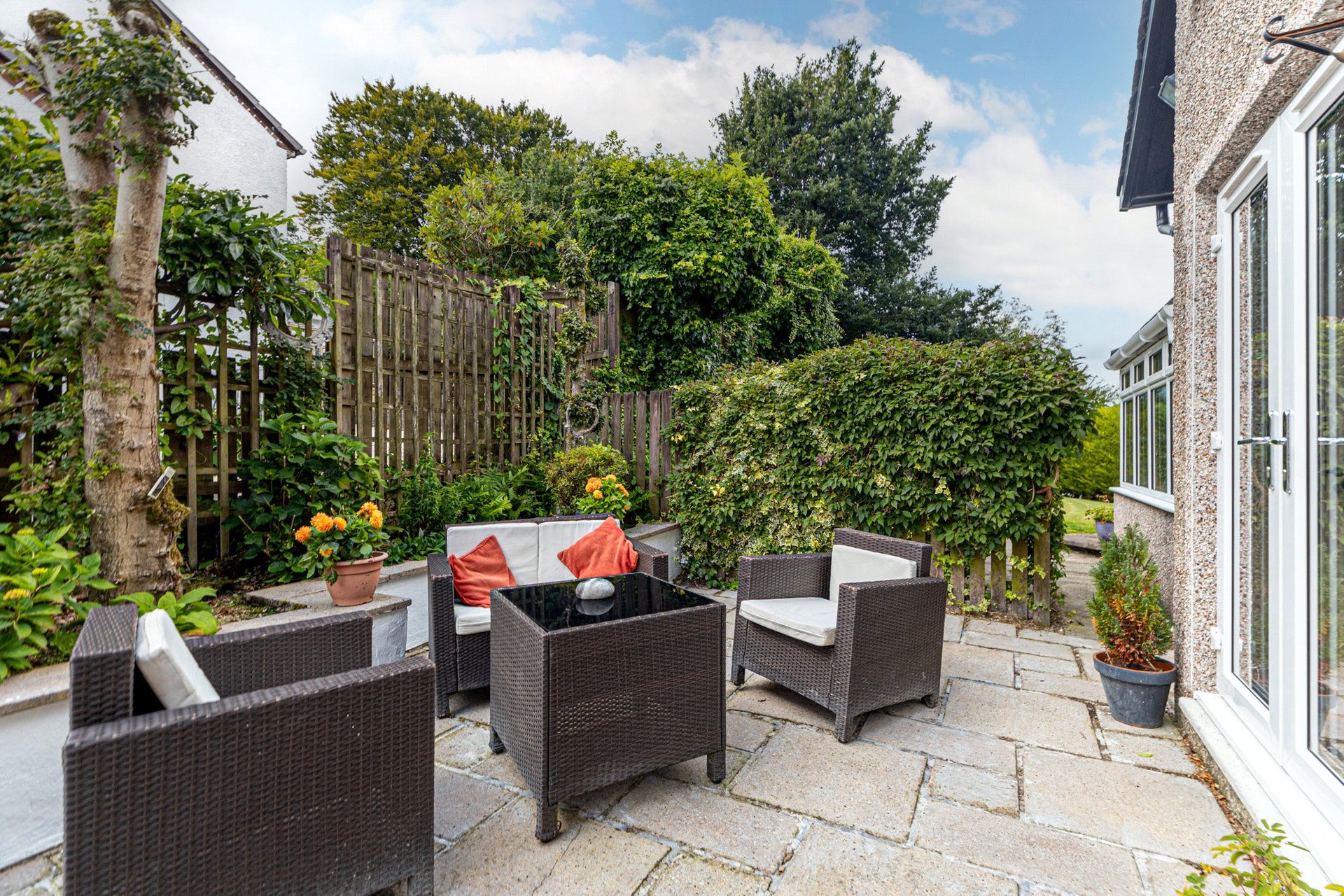 2 Raeside Avenue, Newton Mearns, Glasgow, G77 5AD - Picture #33