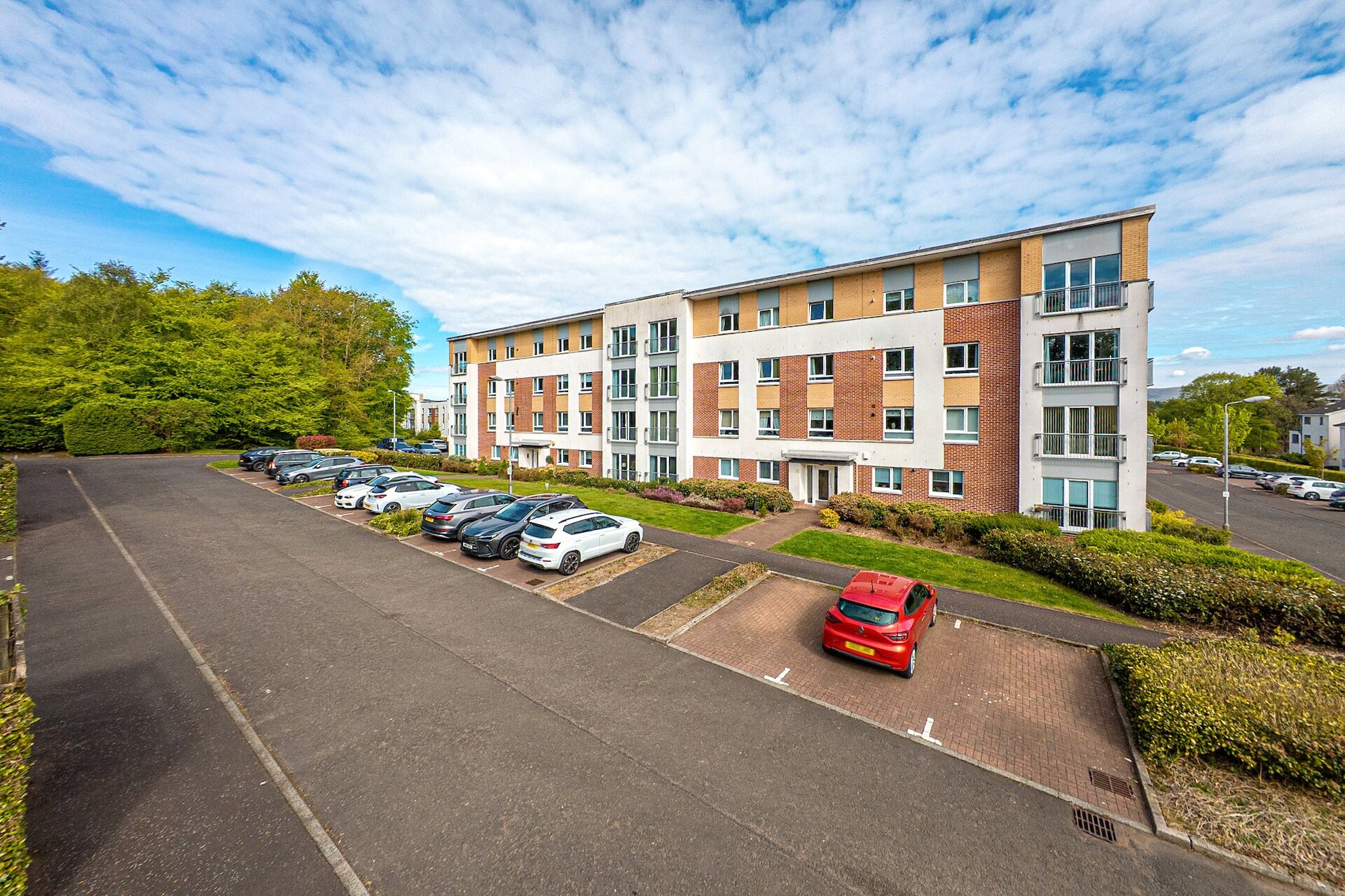 52 Canniesburn Quadrant, Bearsden, G61 1RW - Picture #1