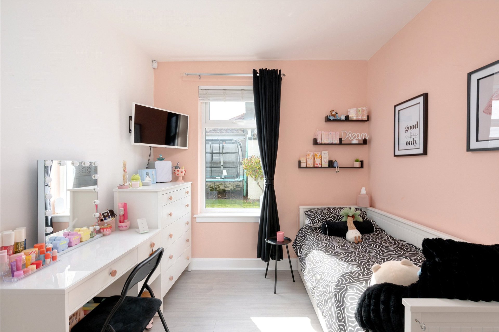 61 Duddingston Road, Edinburgh, EH15 1SD - Picture #12