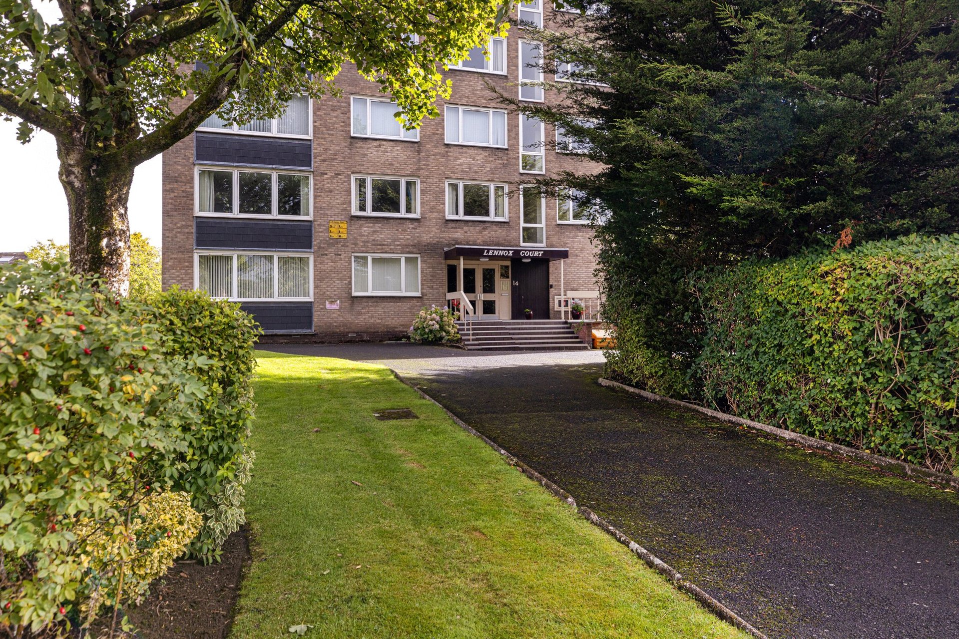 Flat 3E, Lennox Court, 14 Sutherland Avenue, Bearsden, G61 3JW - Picture #1
