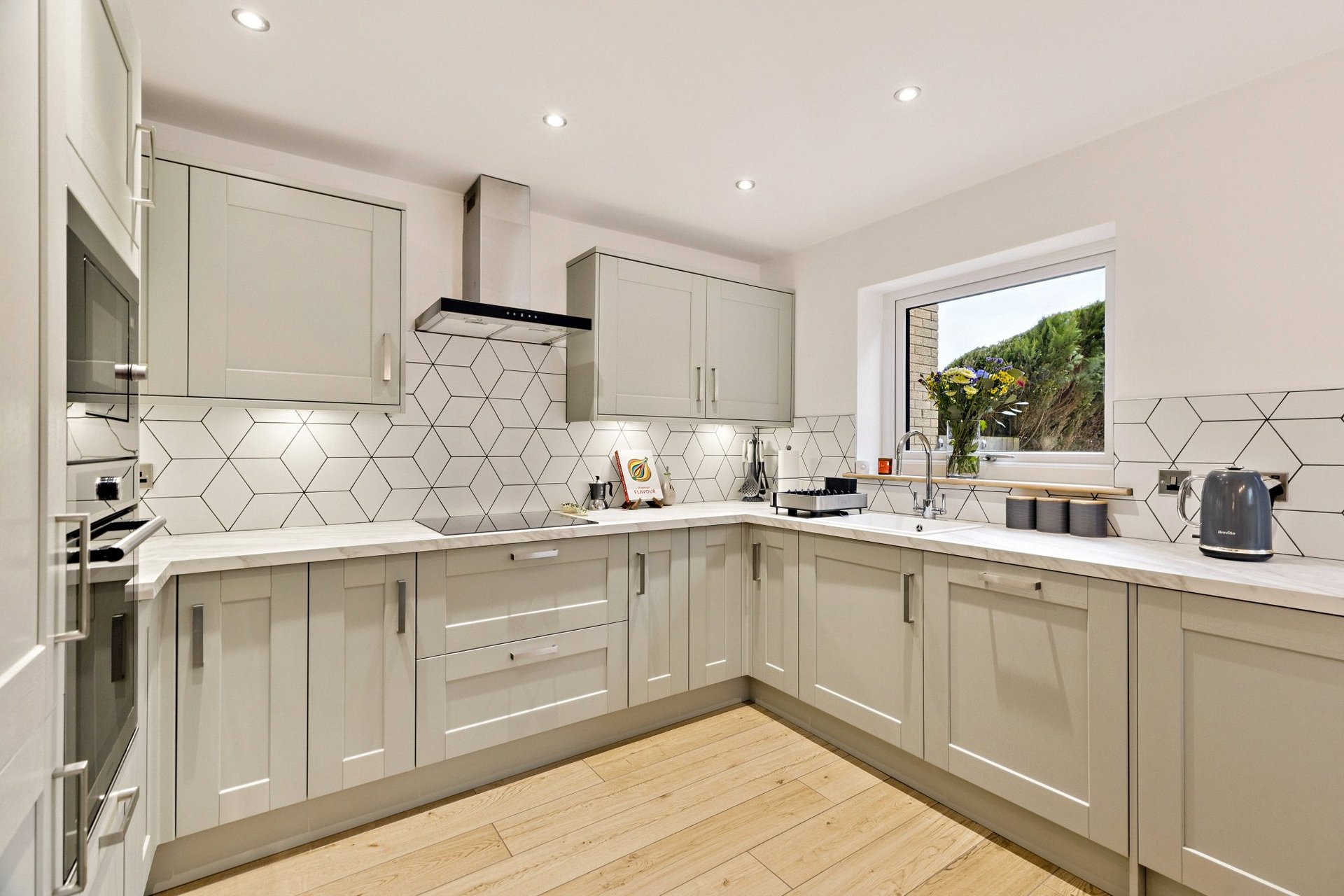 51g Montrose Drive, Bearsden, G61 3JY - Picture #7