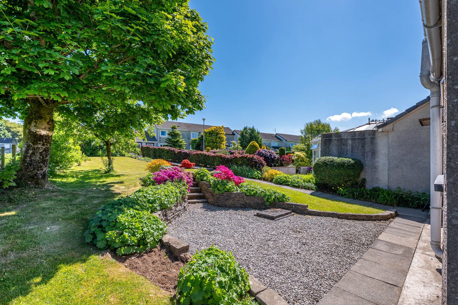 144 Bonnyton Drive, Eaglesham, Glasgow, East Renfrewshire, G76 0LU - Picture #3