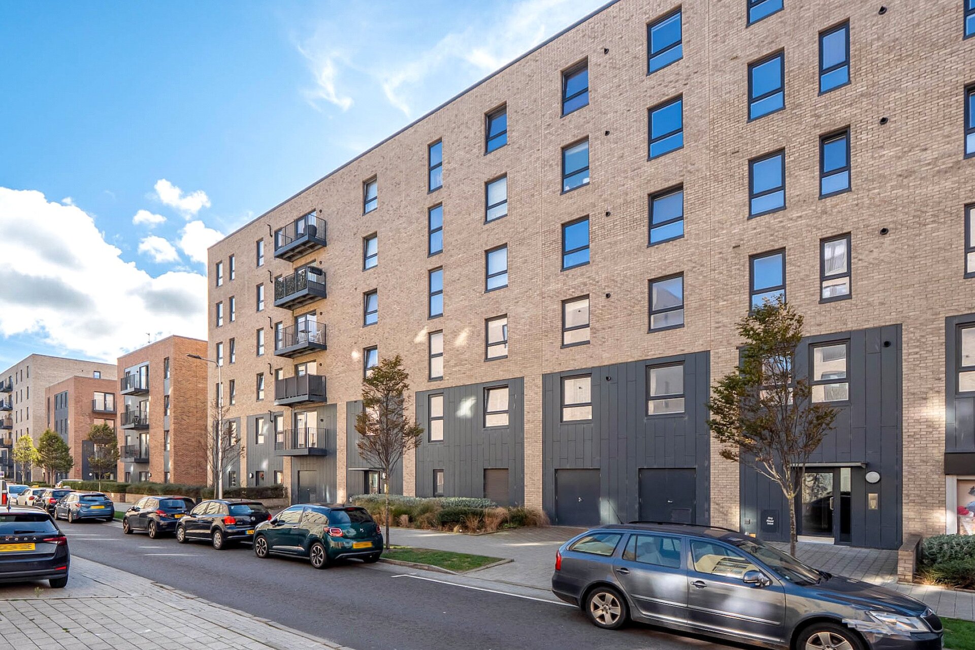 Flat 5, 4 Ropemaker Street, Edinburgh, EH6 7AN - Picture #1