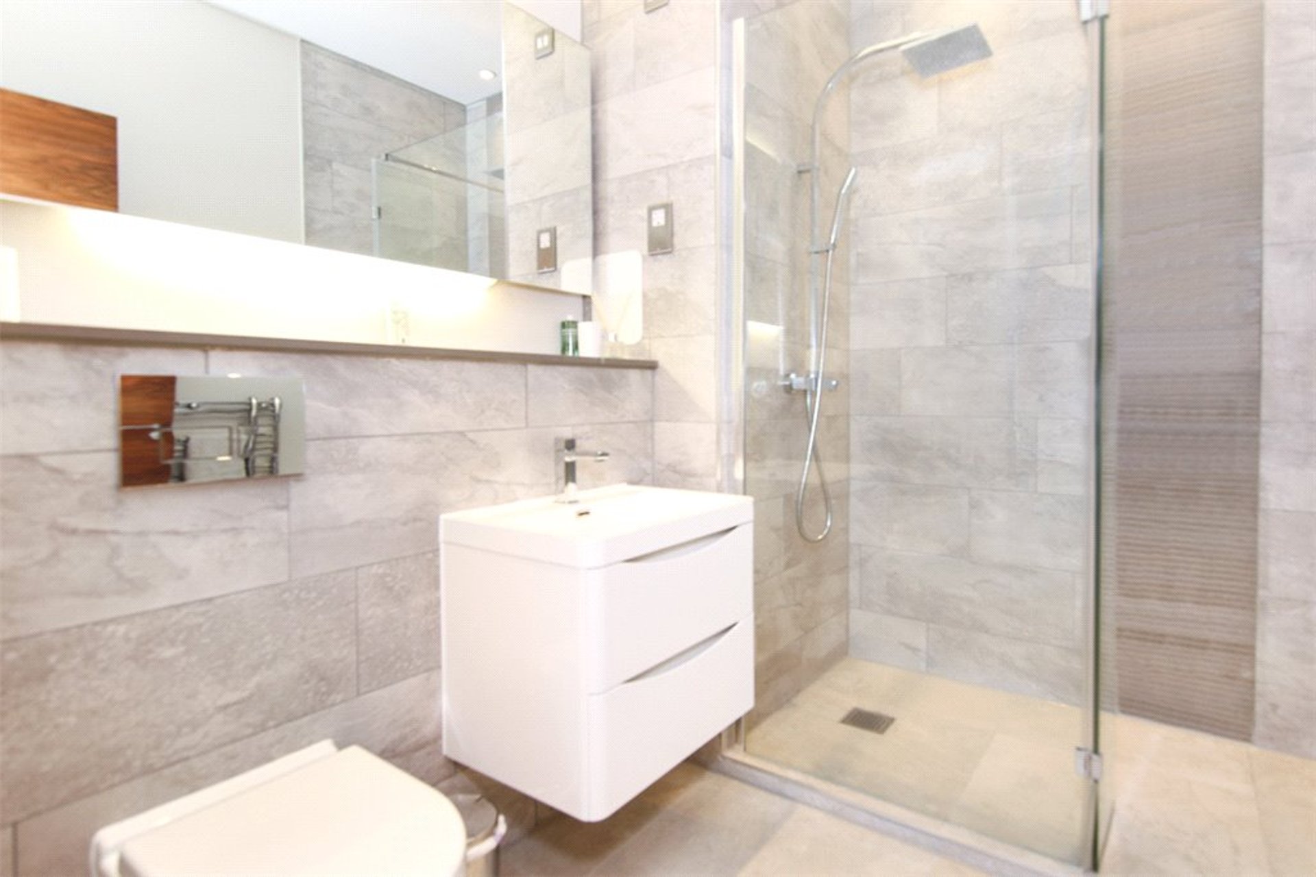 14 Brighouse Park Drive, Edinburgh, EH4 6QG - Picture #16